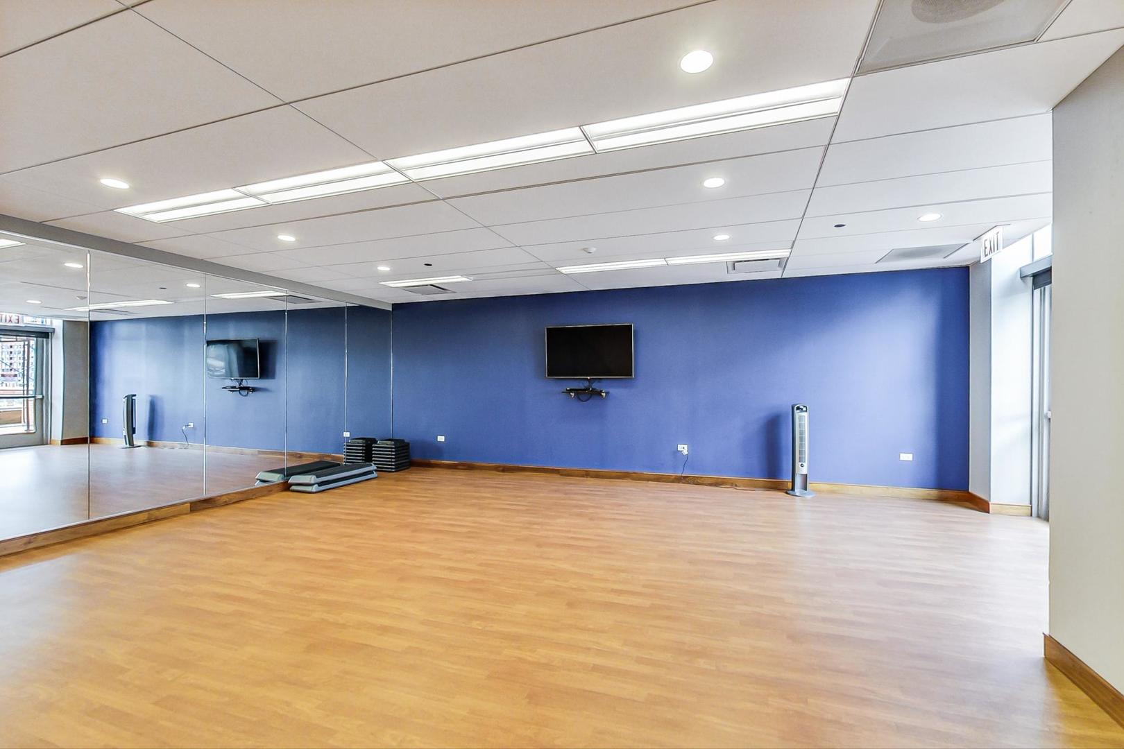 420 E Waterside Drive Unit: 3304