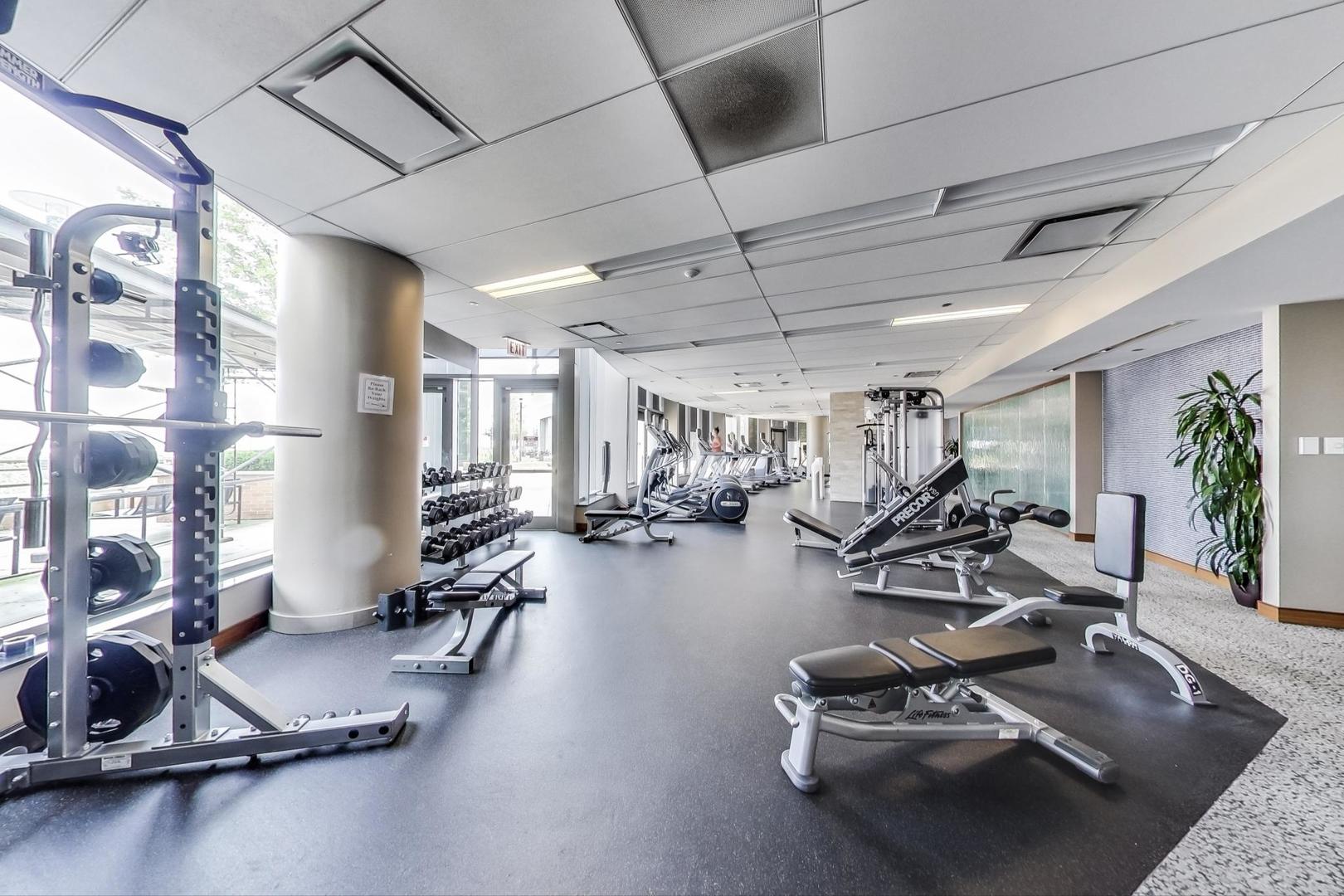 420 E Waterside Drive Unit: 3304