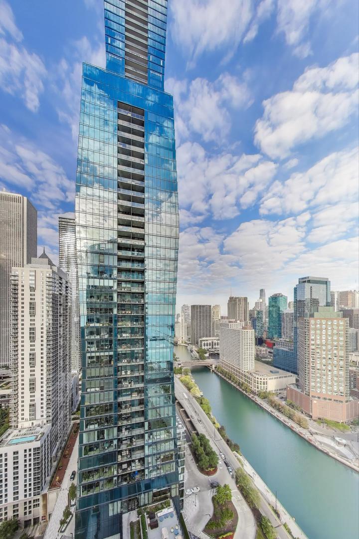 420 E Waterside Drive Unit: 3304