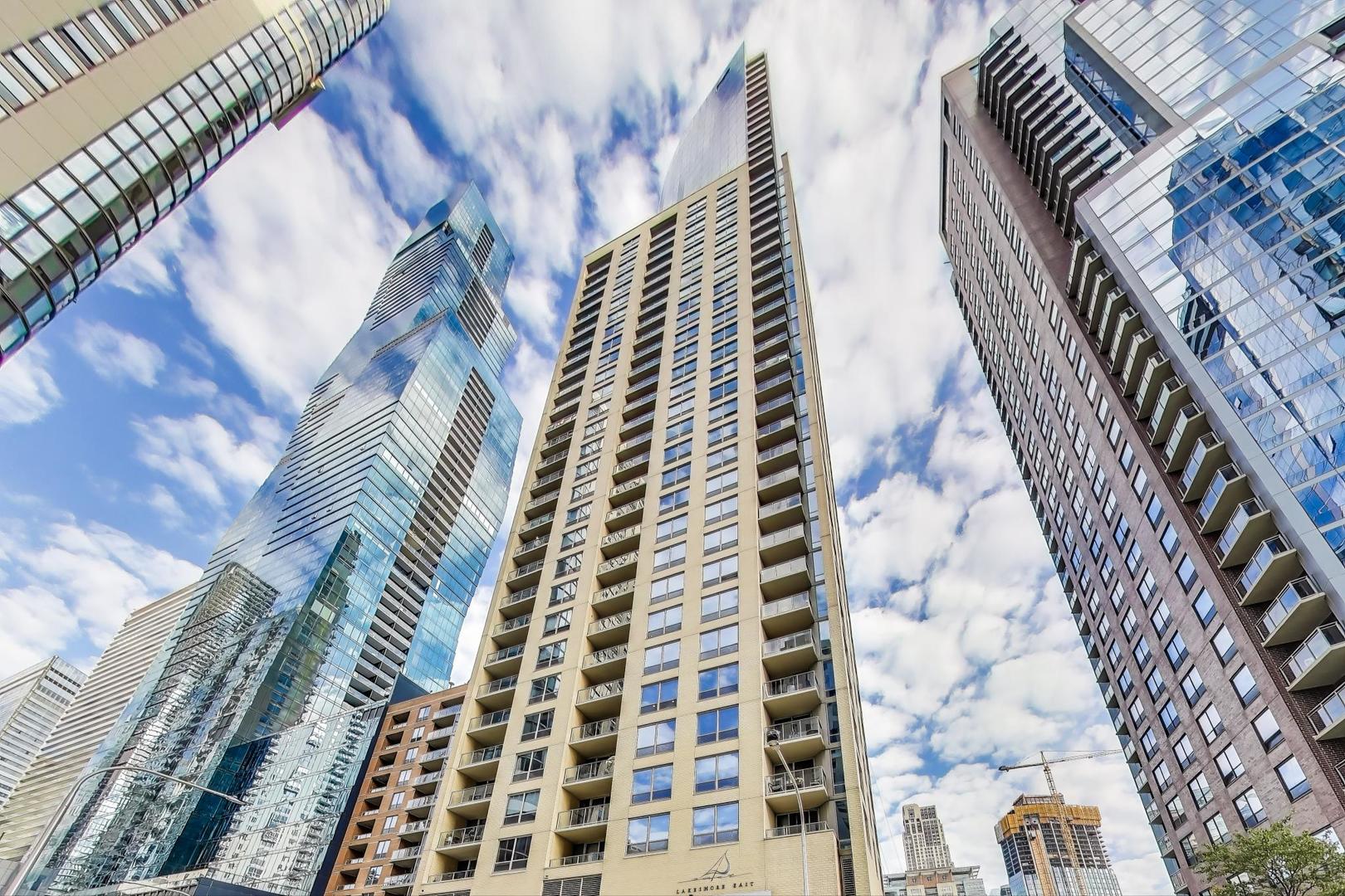 420 E Waterside Drive Unit: 3304