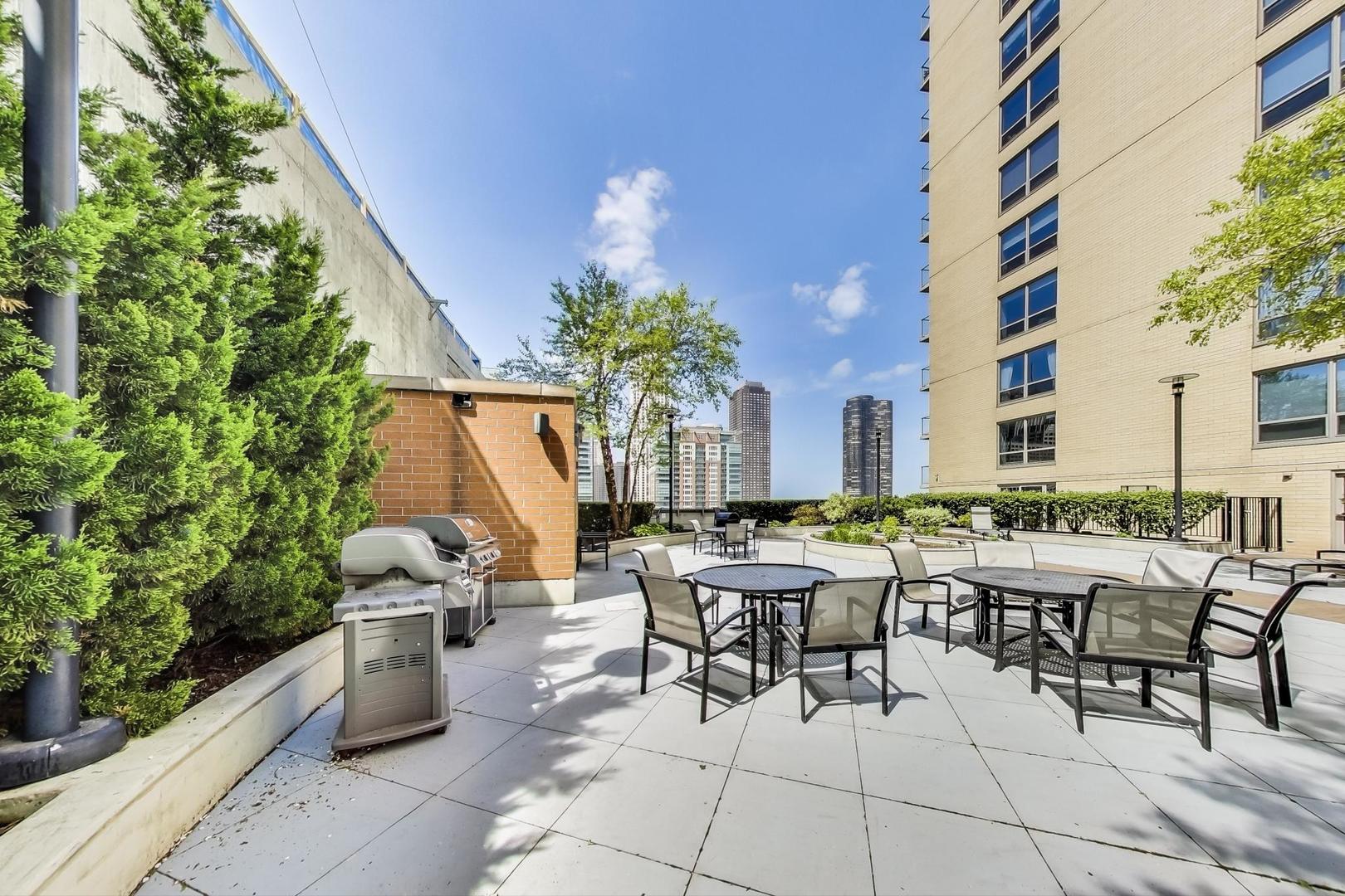 420 E Waterside Drive Unit: 3304