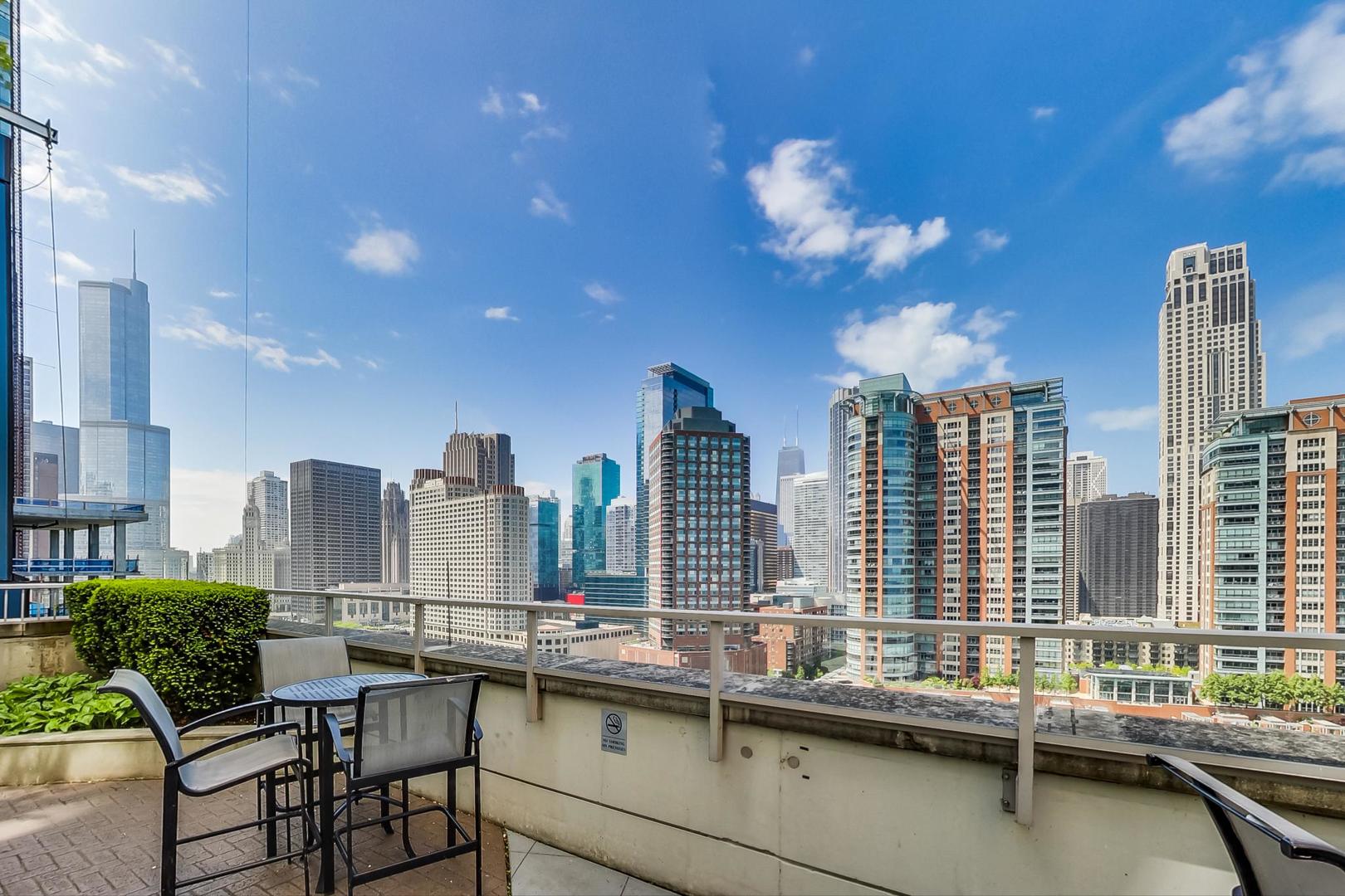 420 E Waterside Drive Unit: 3304