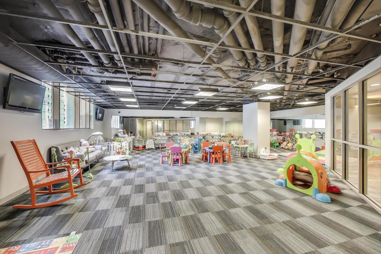 420 E Waterside Drive Unit: 3304