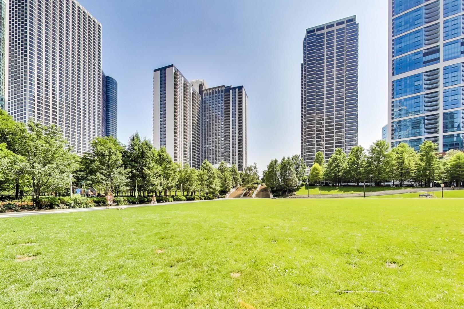 420 E Waterside Drive Unit: 3304