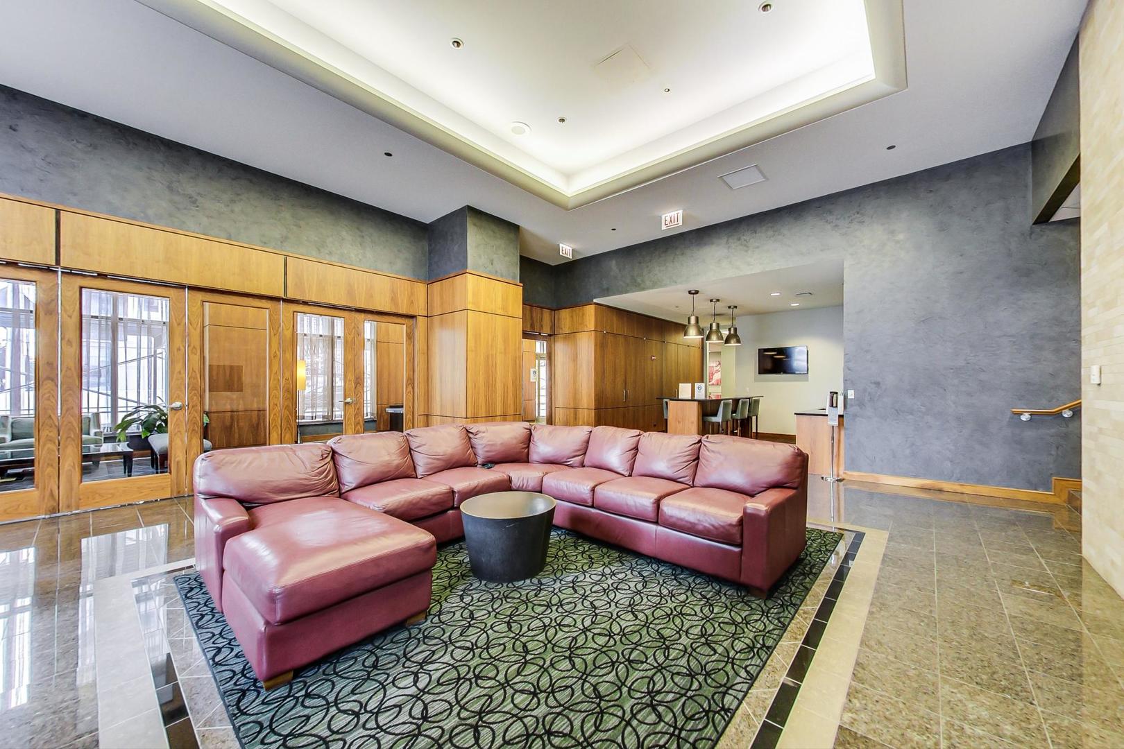 420 E Waterside Drive Unit: 3304