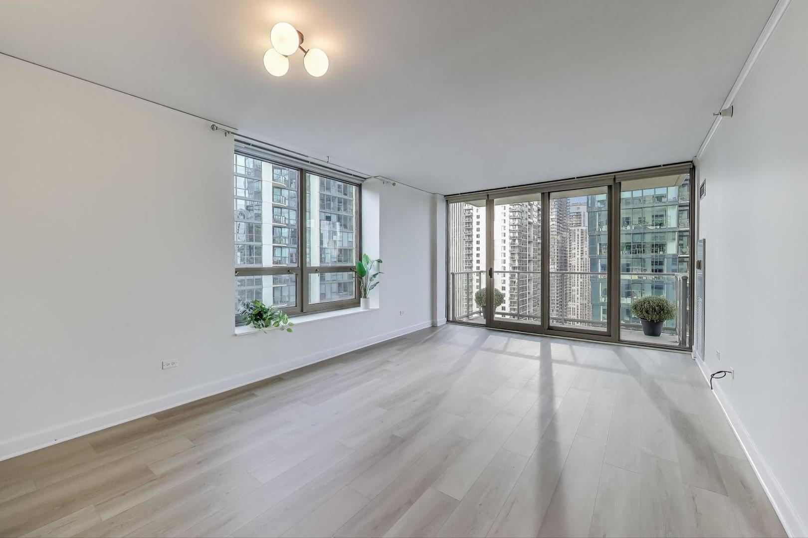 420 E Waterside Drive Unit: 3304