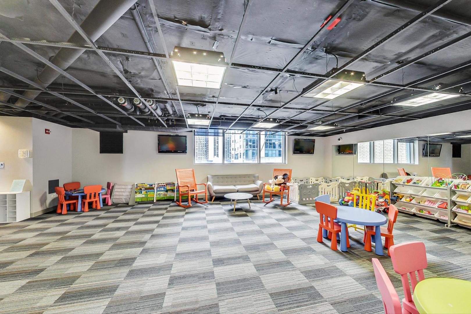 420 E Waterside Drive Unit: 3304