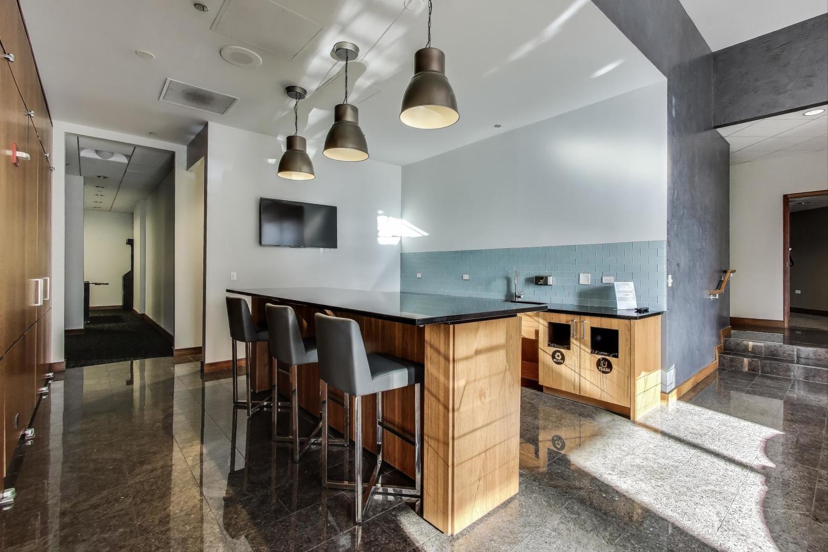 420 E Waterside Drive Unit: 3304