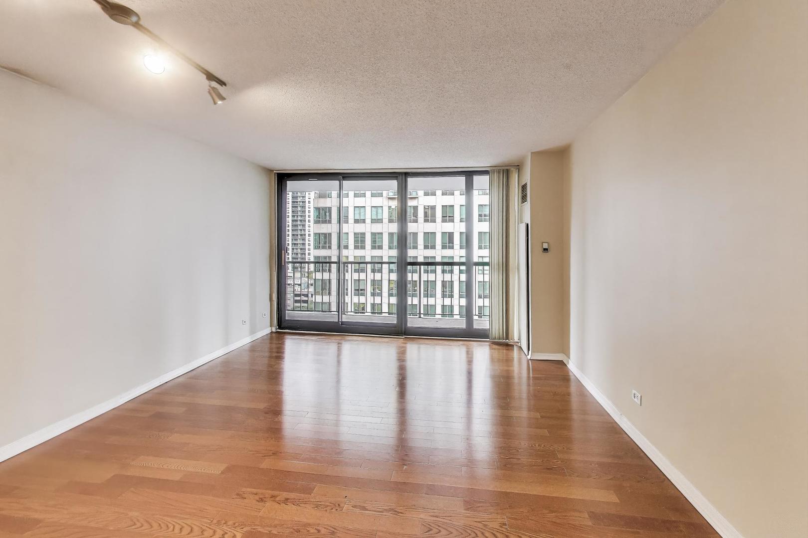 10 E ONTARIO Street Unit: 1110