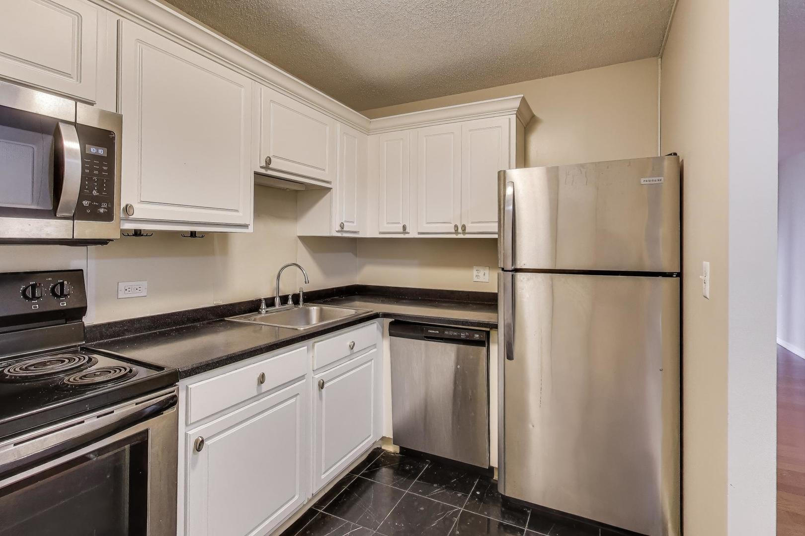 10 E ONTARIO Street Unit: 1110