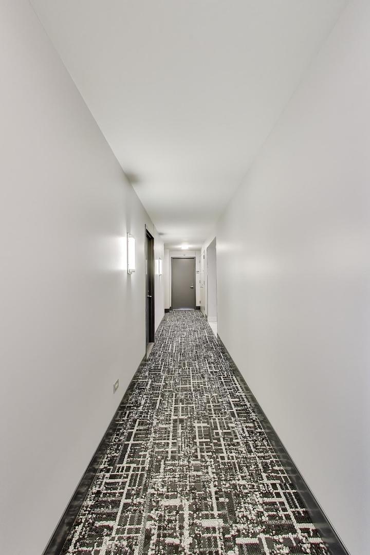 2 E Erie Street Unit: 2802