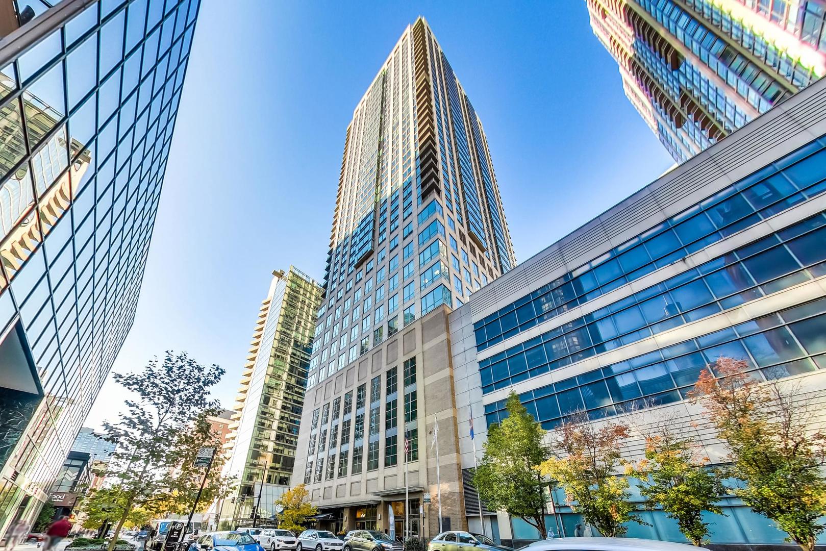 2 E Erie Street Unit: 2802