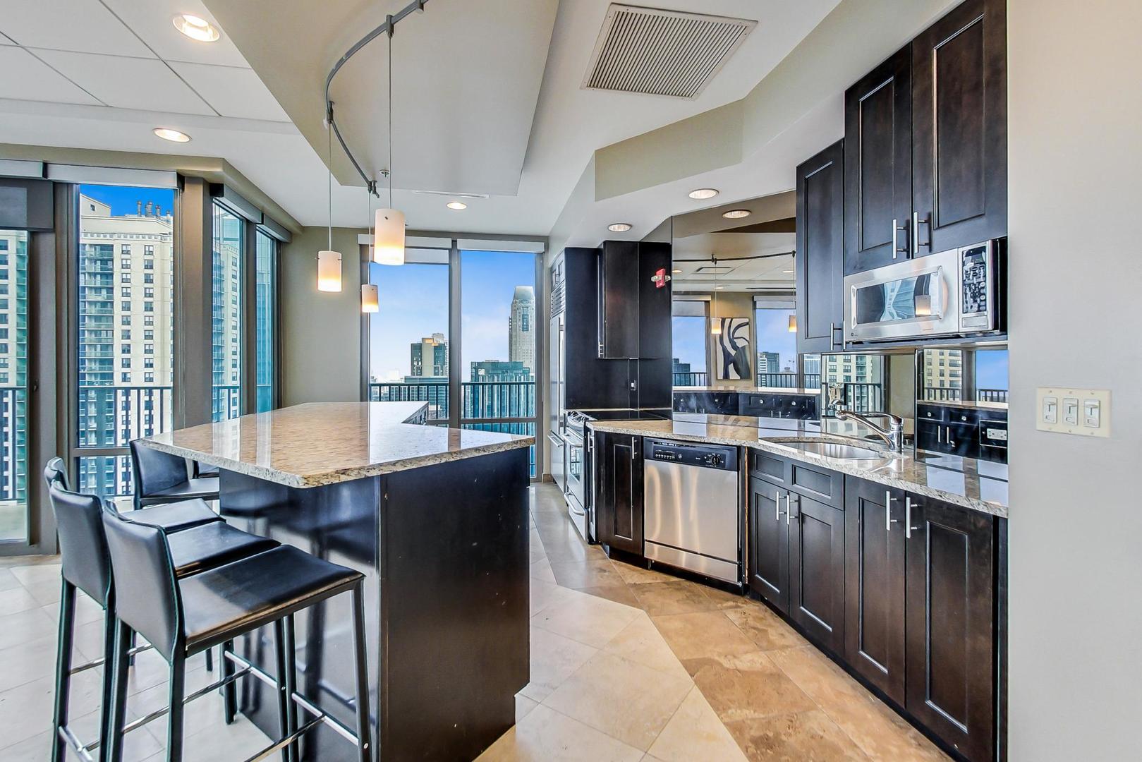 2 E Erie Street Unit: 2802