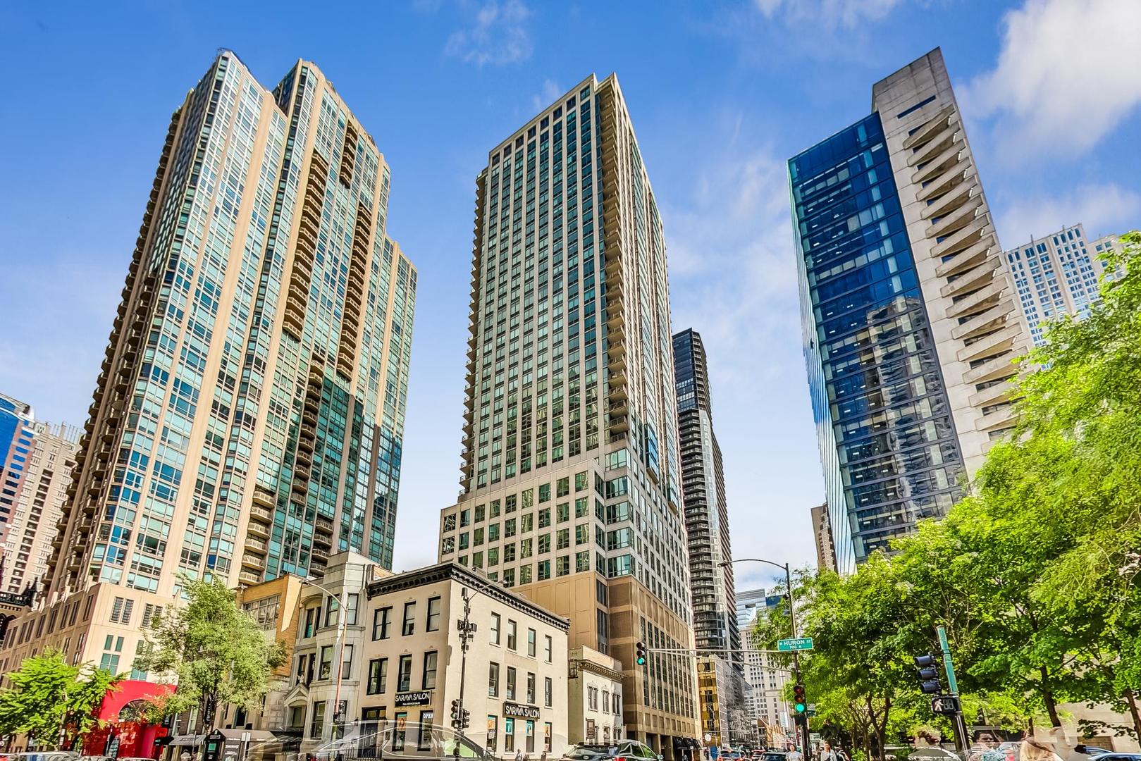 2 E Erie Street Unit: 2802