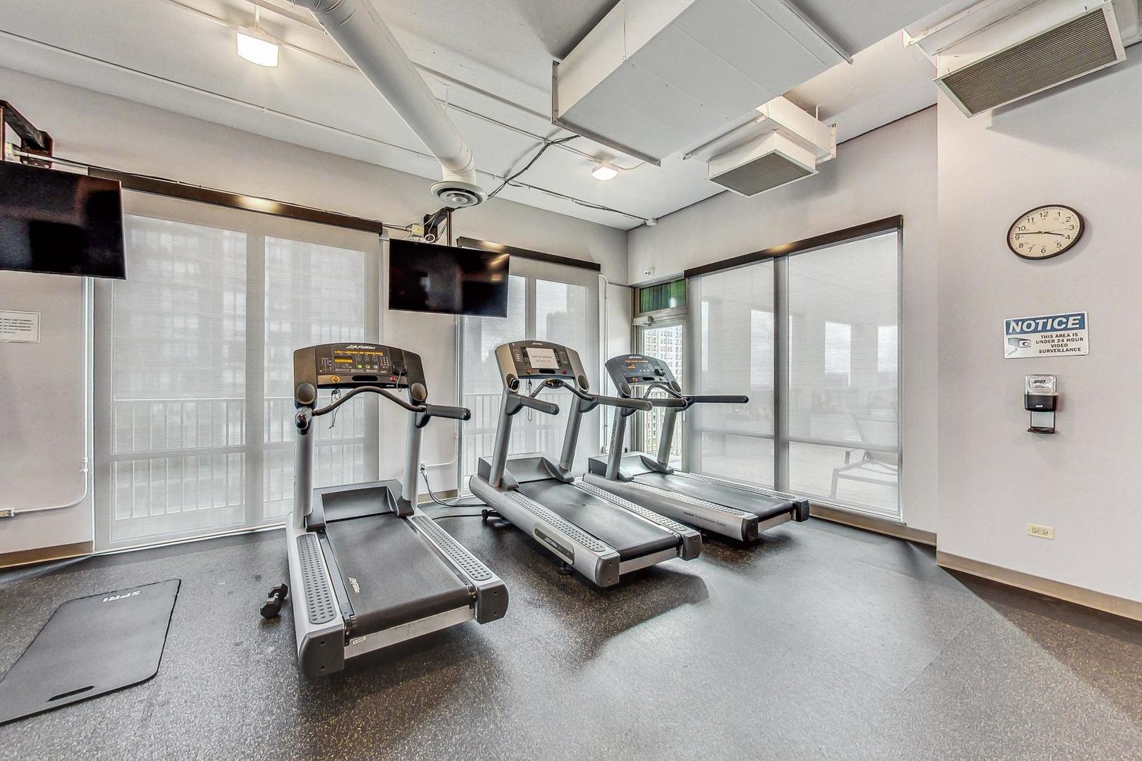 2 E Erie Street Unit: 2802