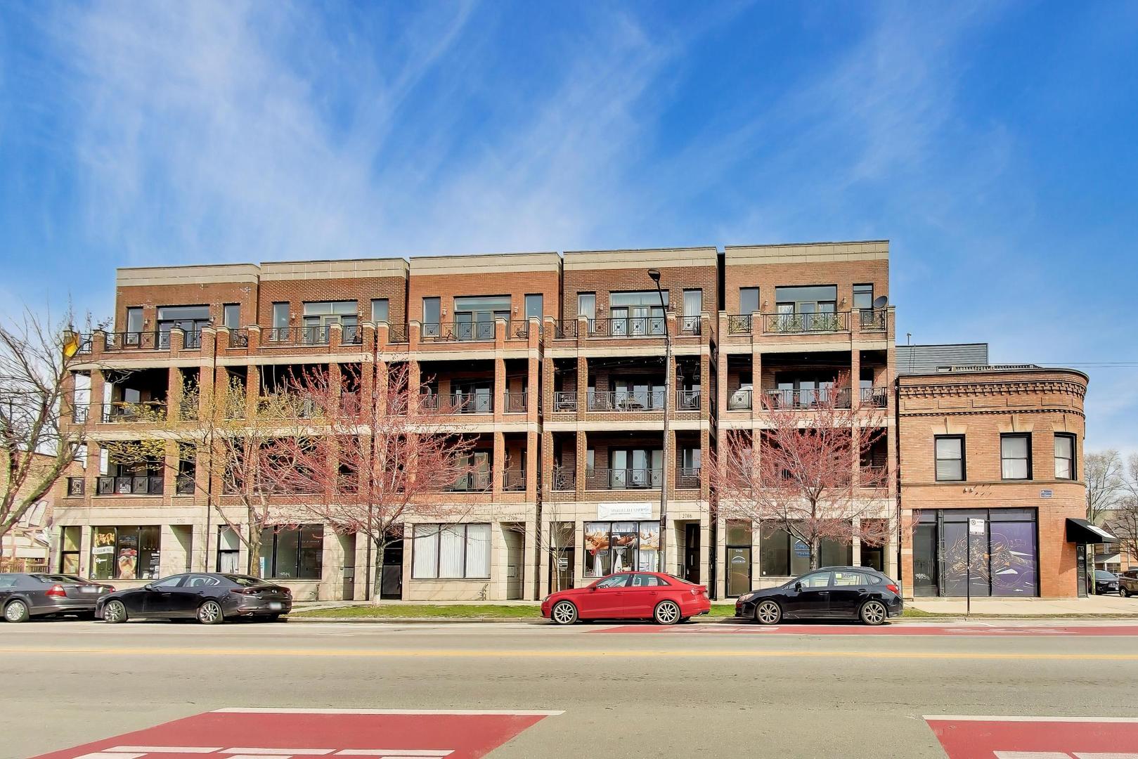 2702 W CHICAGO Avenue Unit: 2