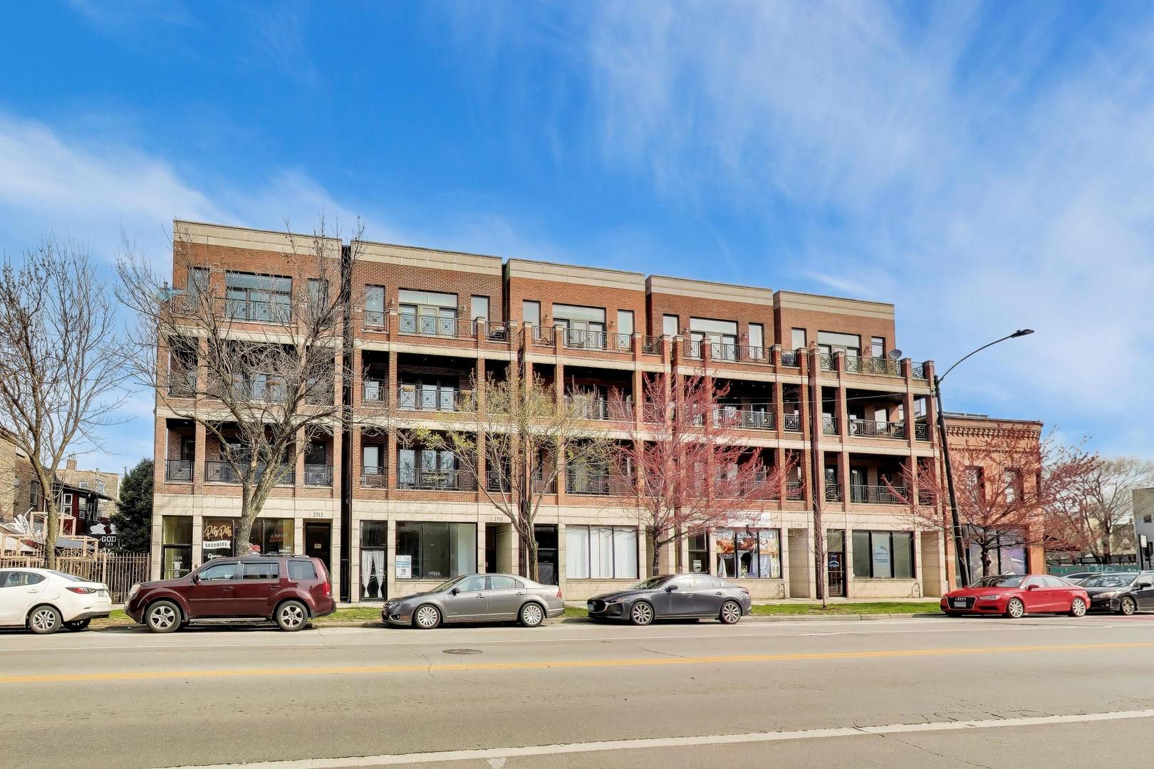 2702 W CHICAGO Avenue Unit: 2