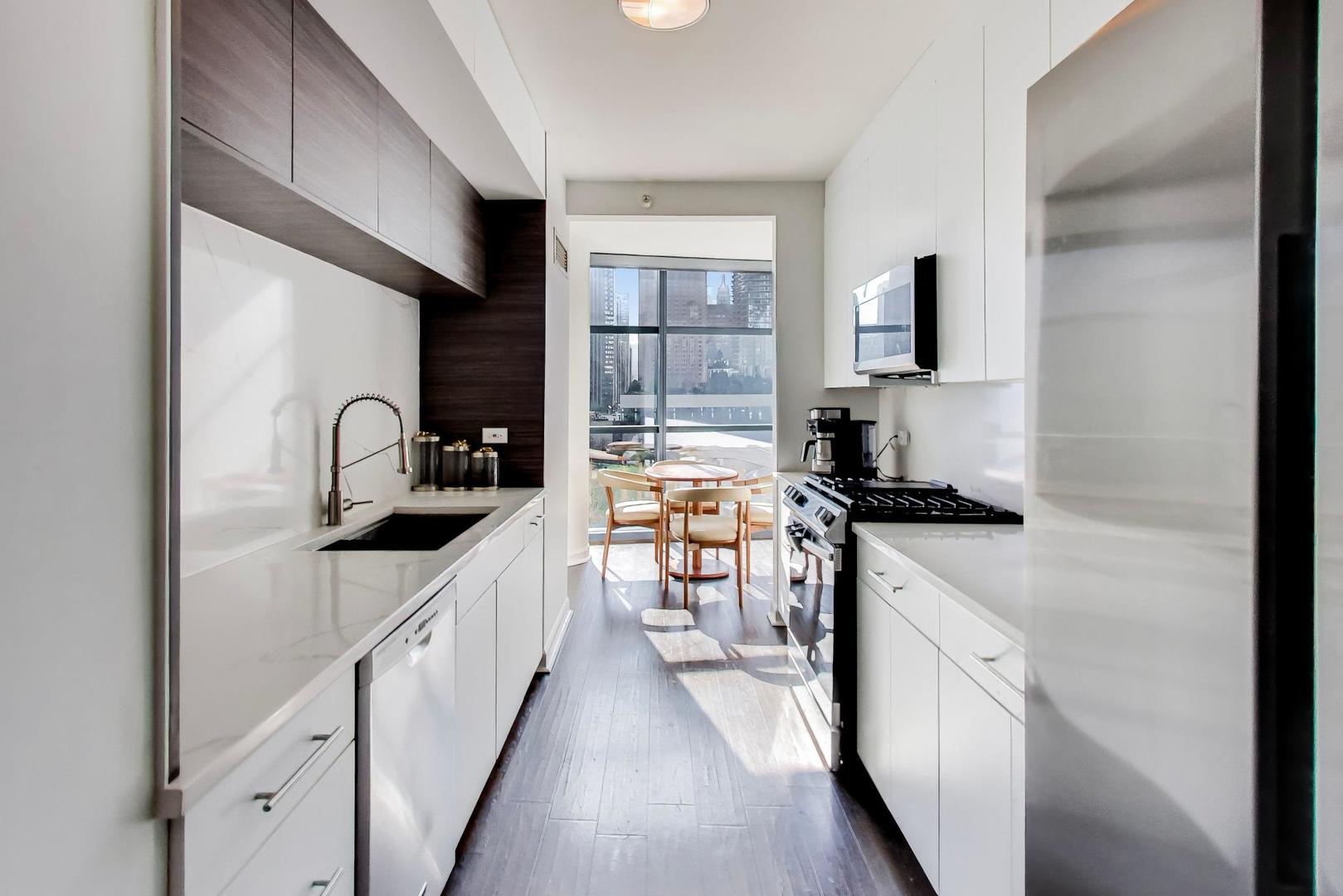 201 N Westshore Drive Unit: 801