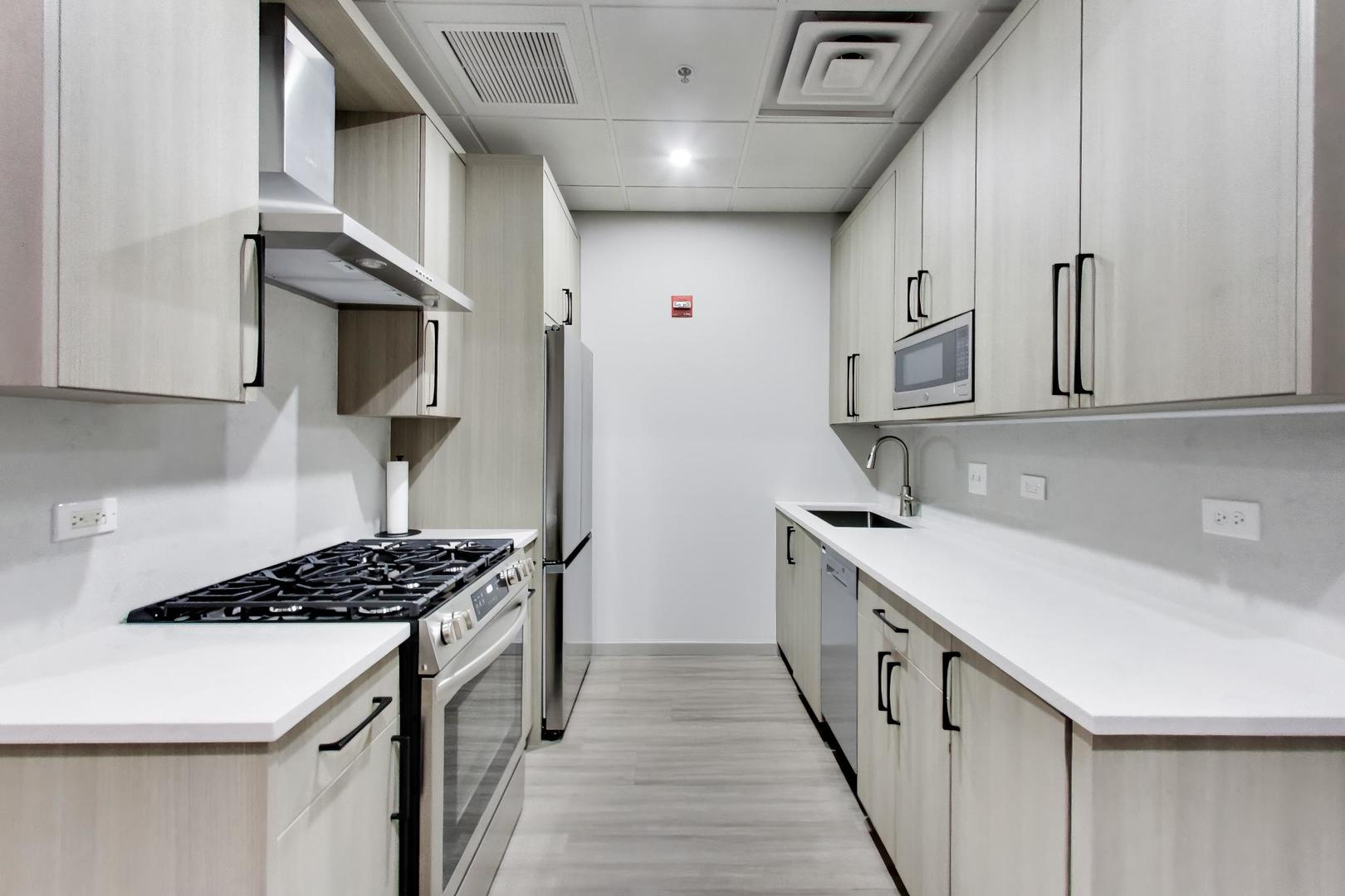 201 N Westshore Drive Unit: 801