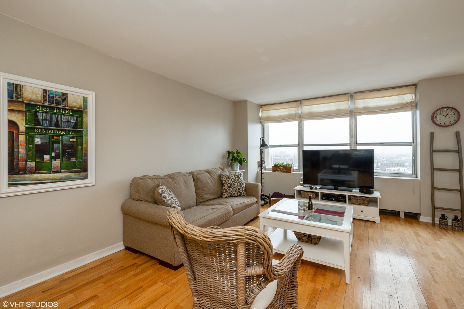 655 W Irving Park Road Unit: 2213