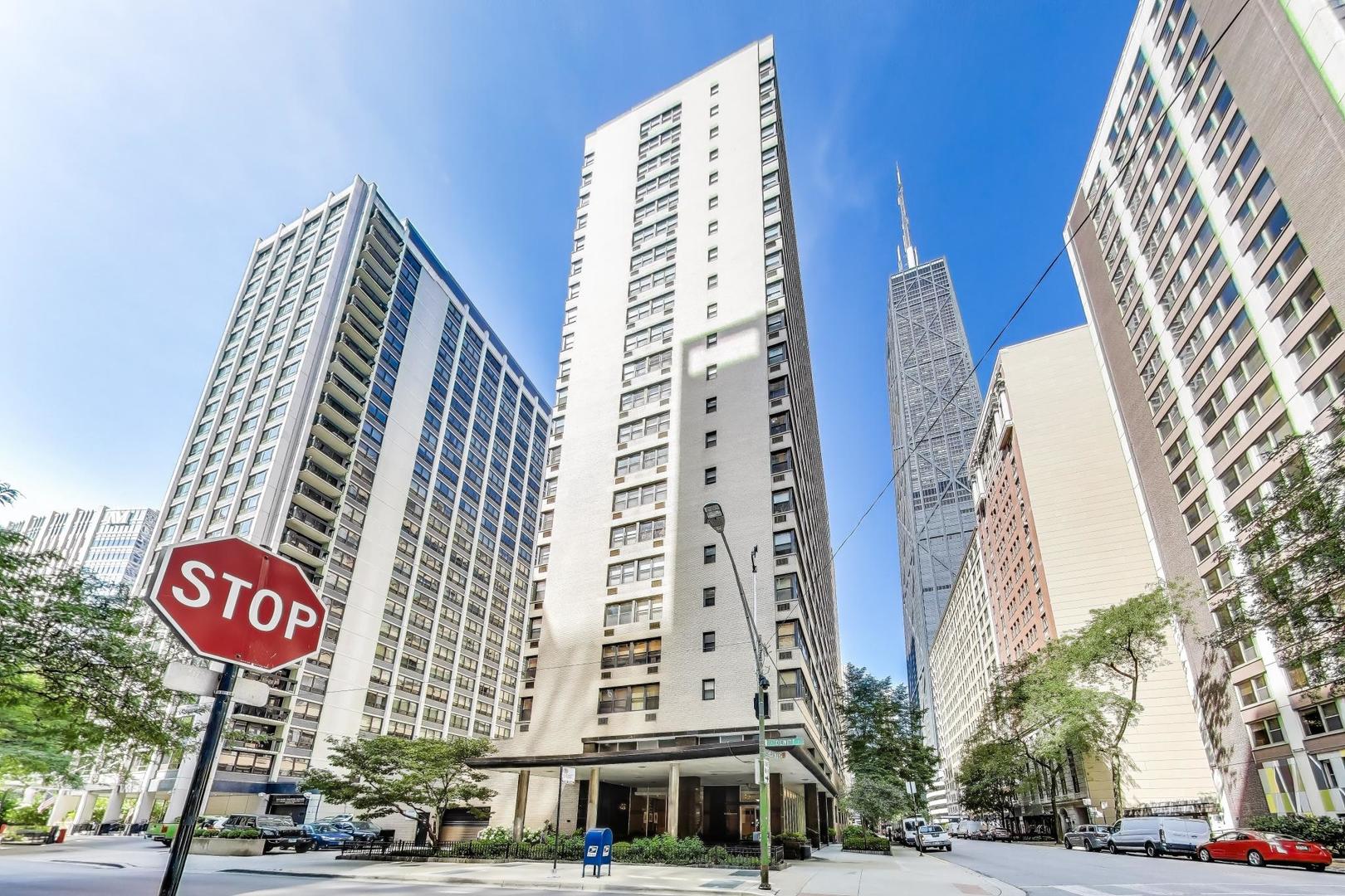 850 N DEWITT Place Unit: 20A