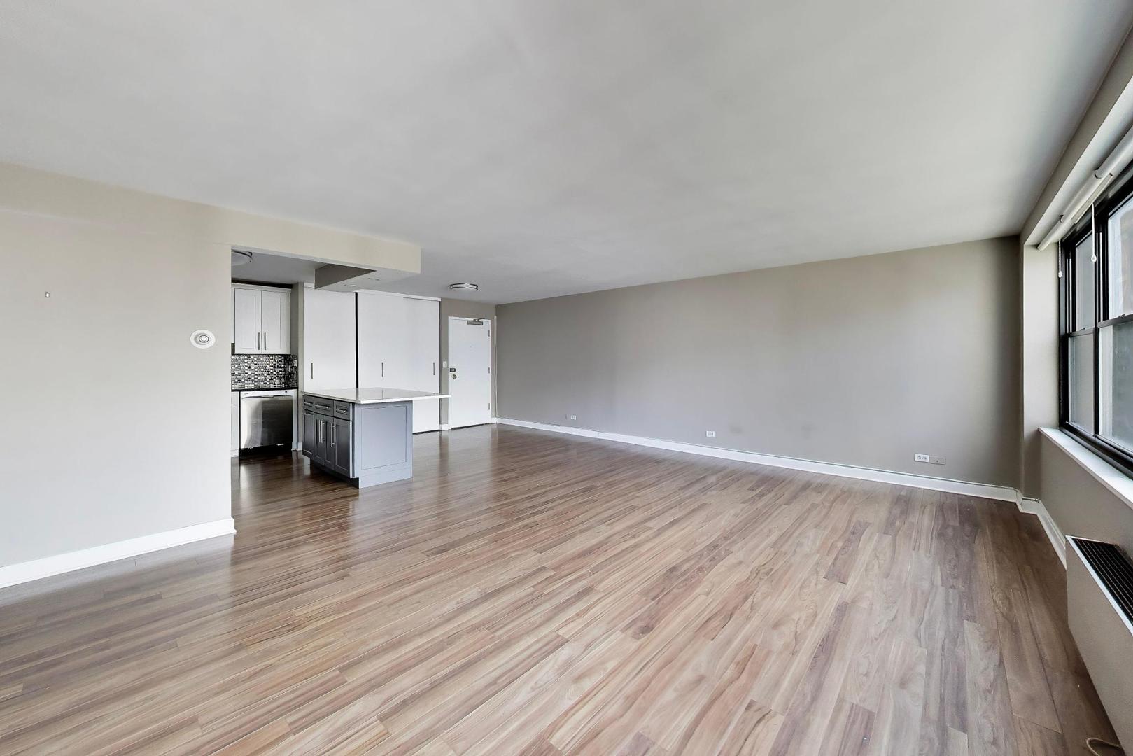 850 N DEWITT Place Unit: 20A