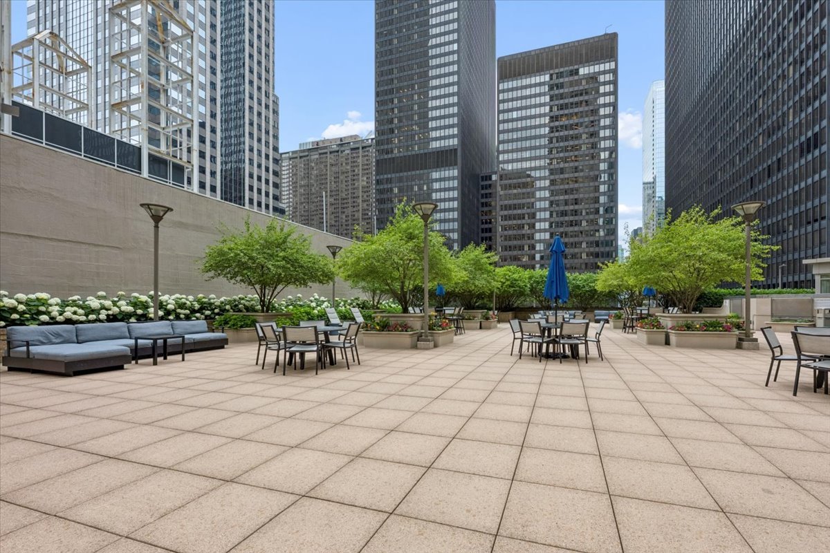 222 N Columbus Drive Unit: 2608