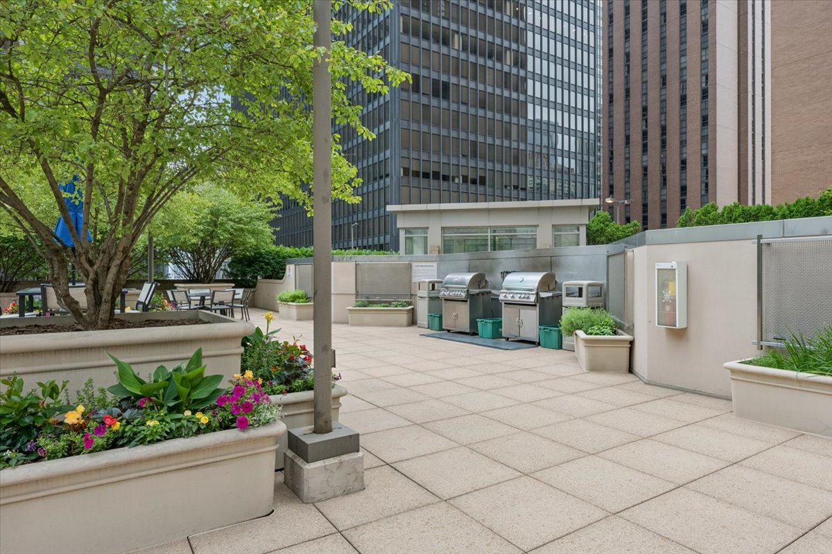 222 N Columbus Drive Unit: 2608