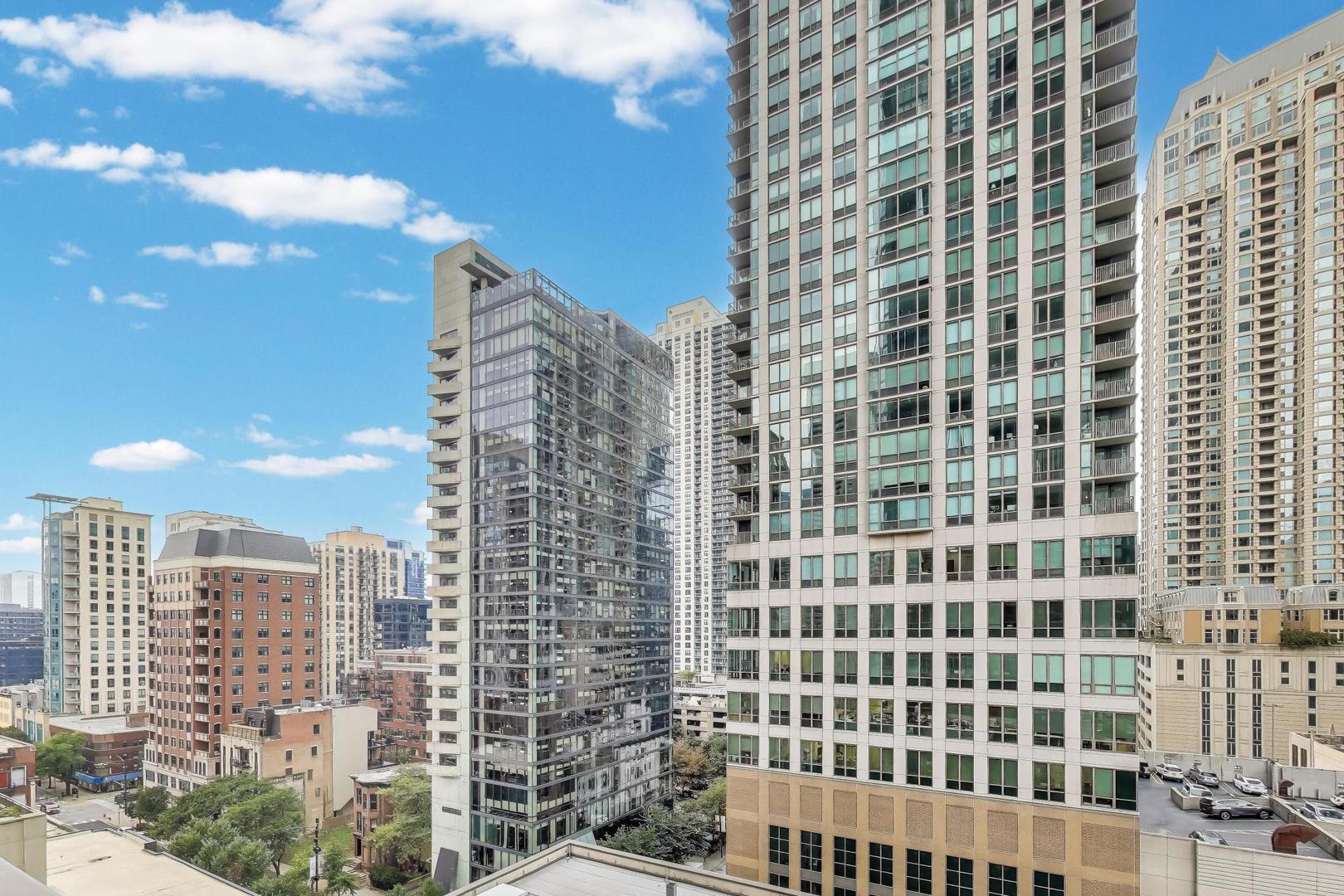 10 E ONTARIO Street Unit: 1110