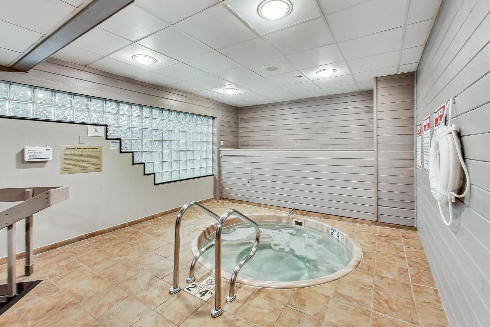 10 E ONTARIO Street Unit: 1110