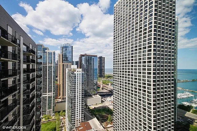 400 E RANDOLPH Street Unit: 3504
