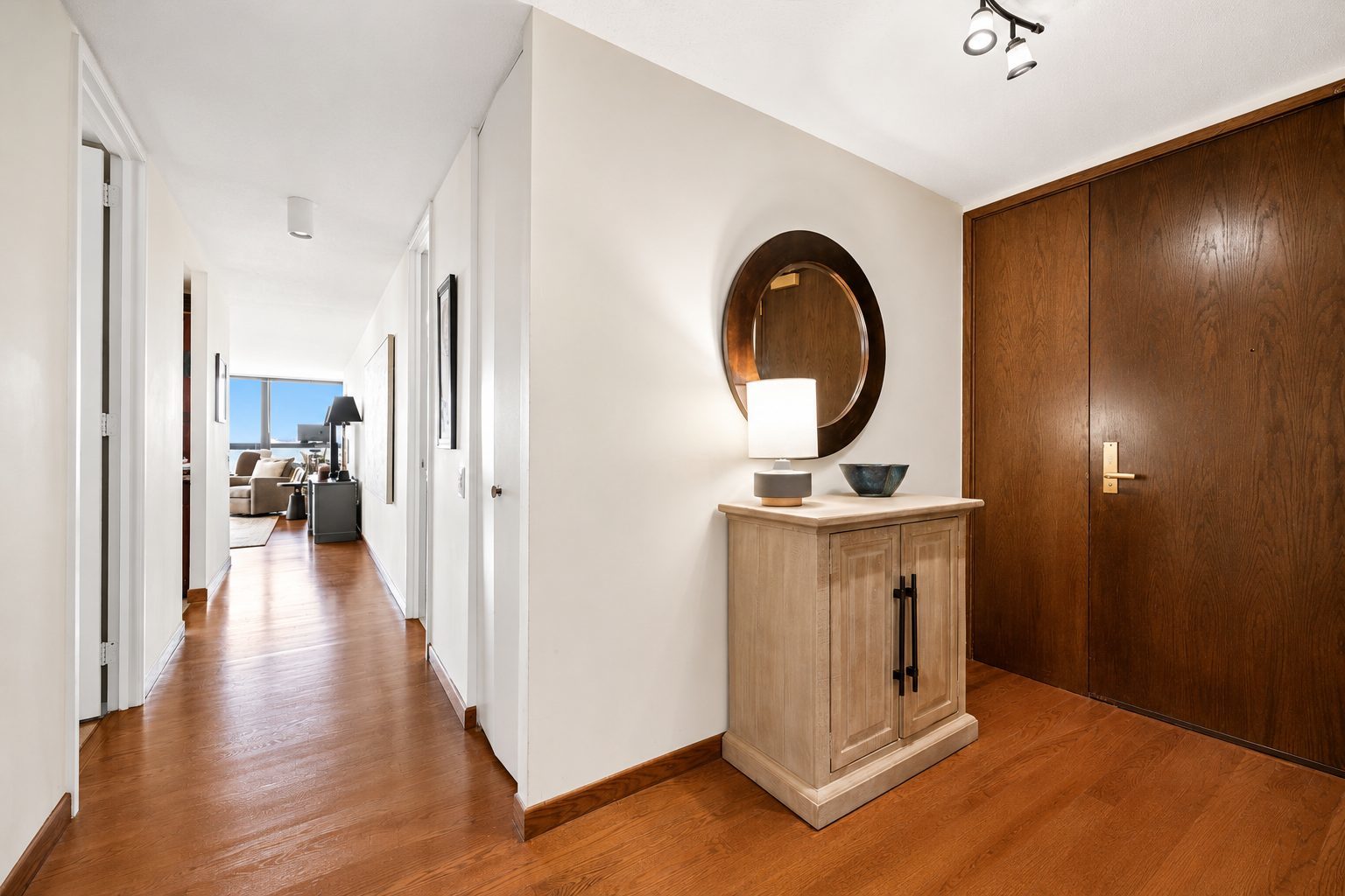 360 E Randolph Street Unit: 901