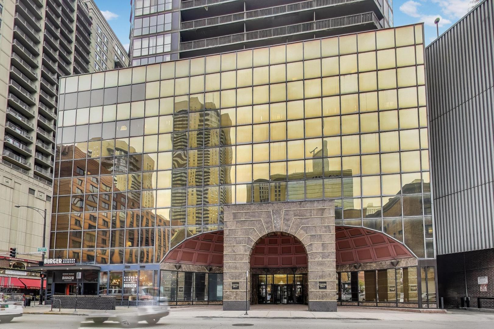10 E ONTARIO Street Unit: 1110