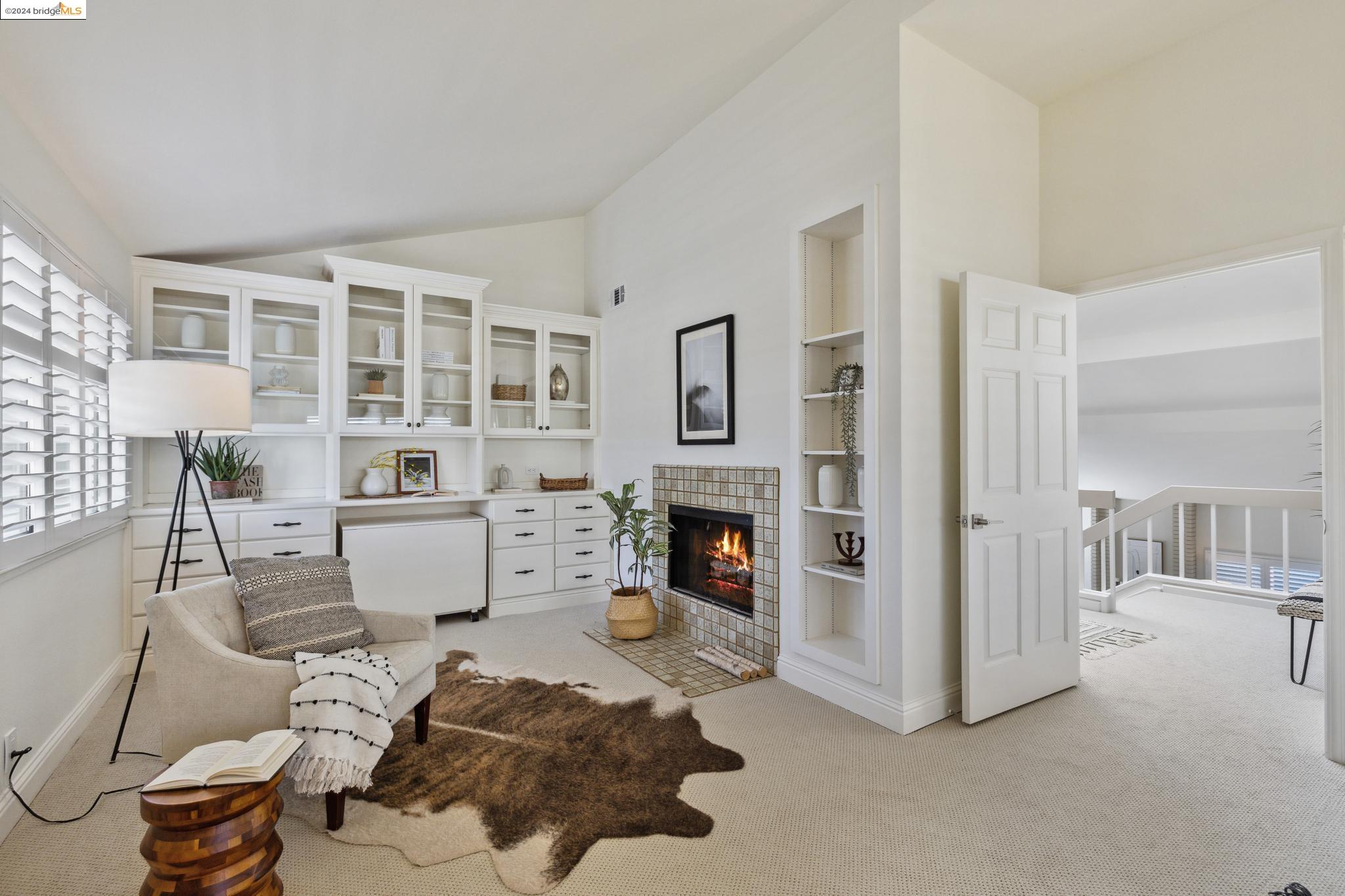 4202 Ridgemont Ct