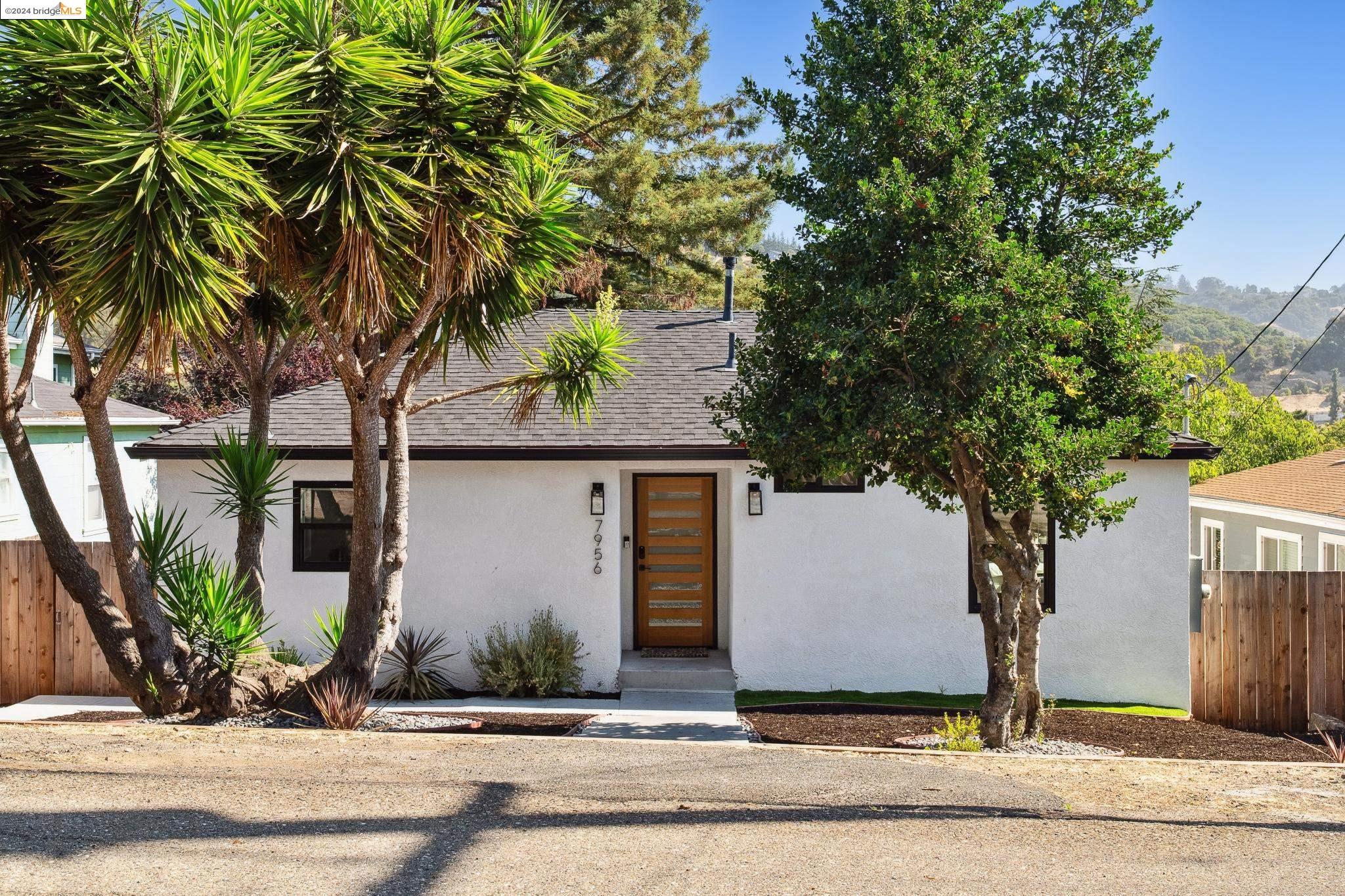 7956 Greenly Dr
