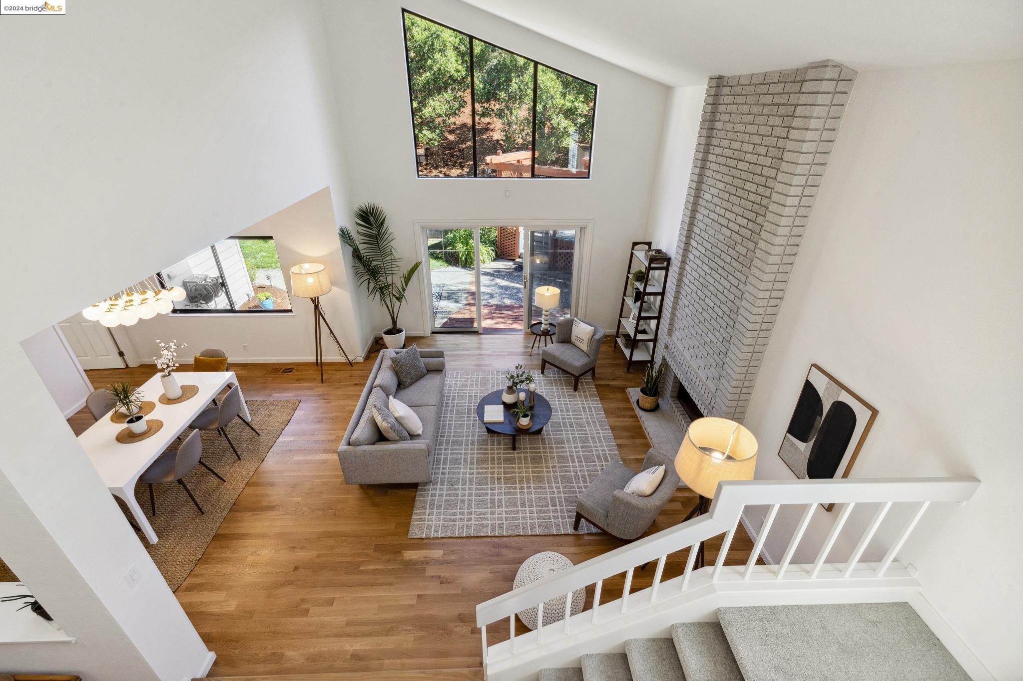 4212 High Knoll Dr