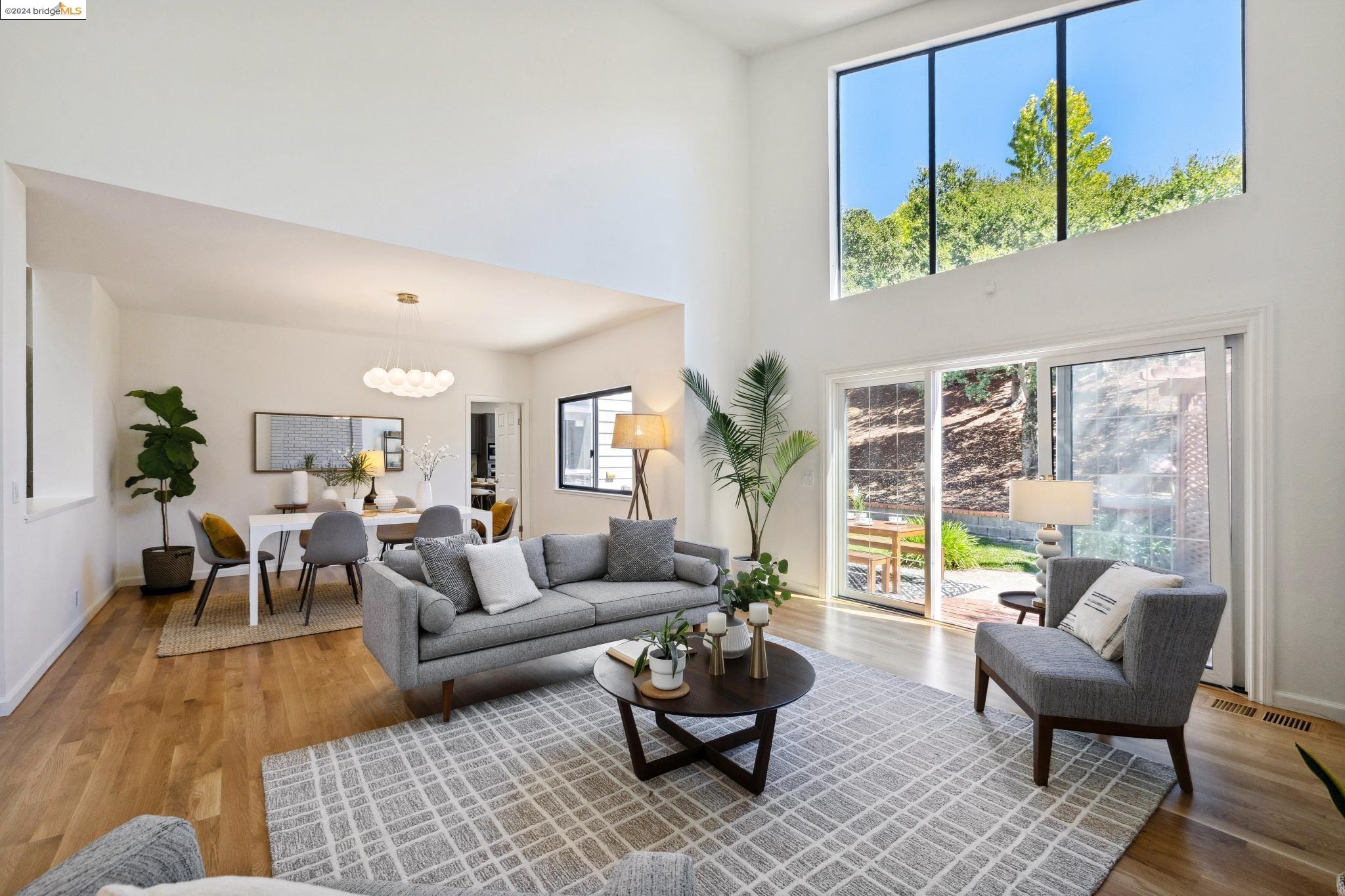 4212 High Knoll Dr