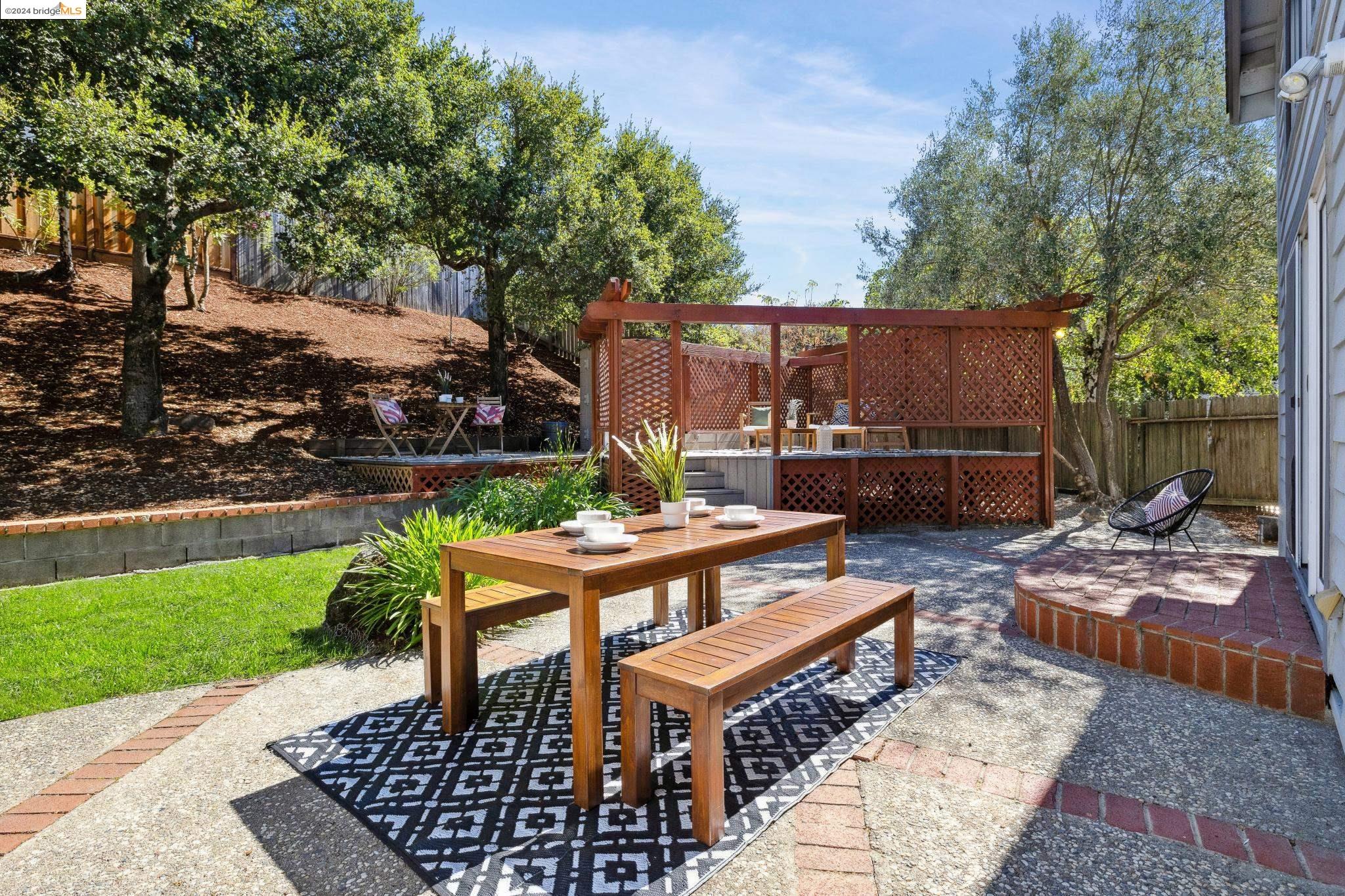 4212 High Knoll Dr