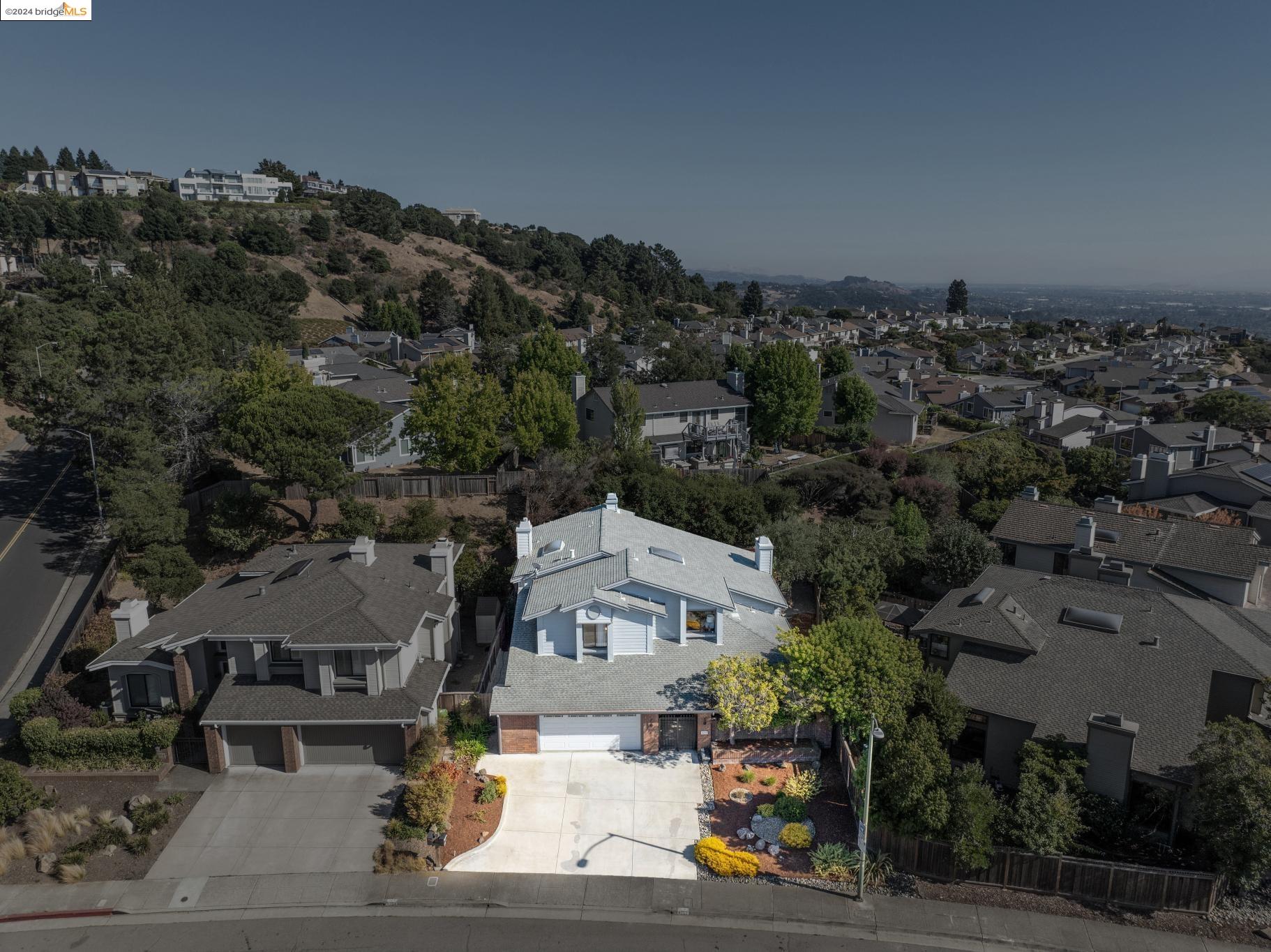 4212 High Knoll Dr