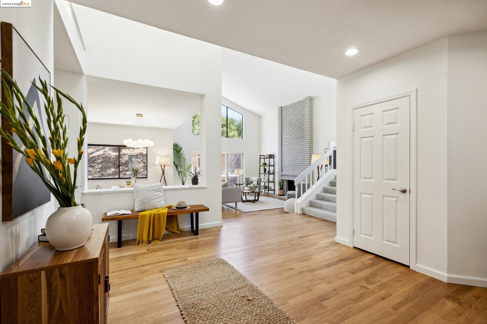 4212 High Knoll Dr