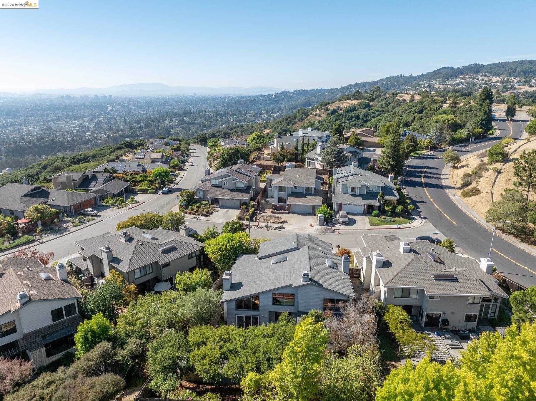 4212 High Knoll Dr
