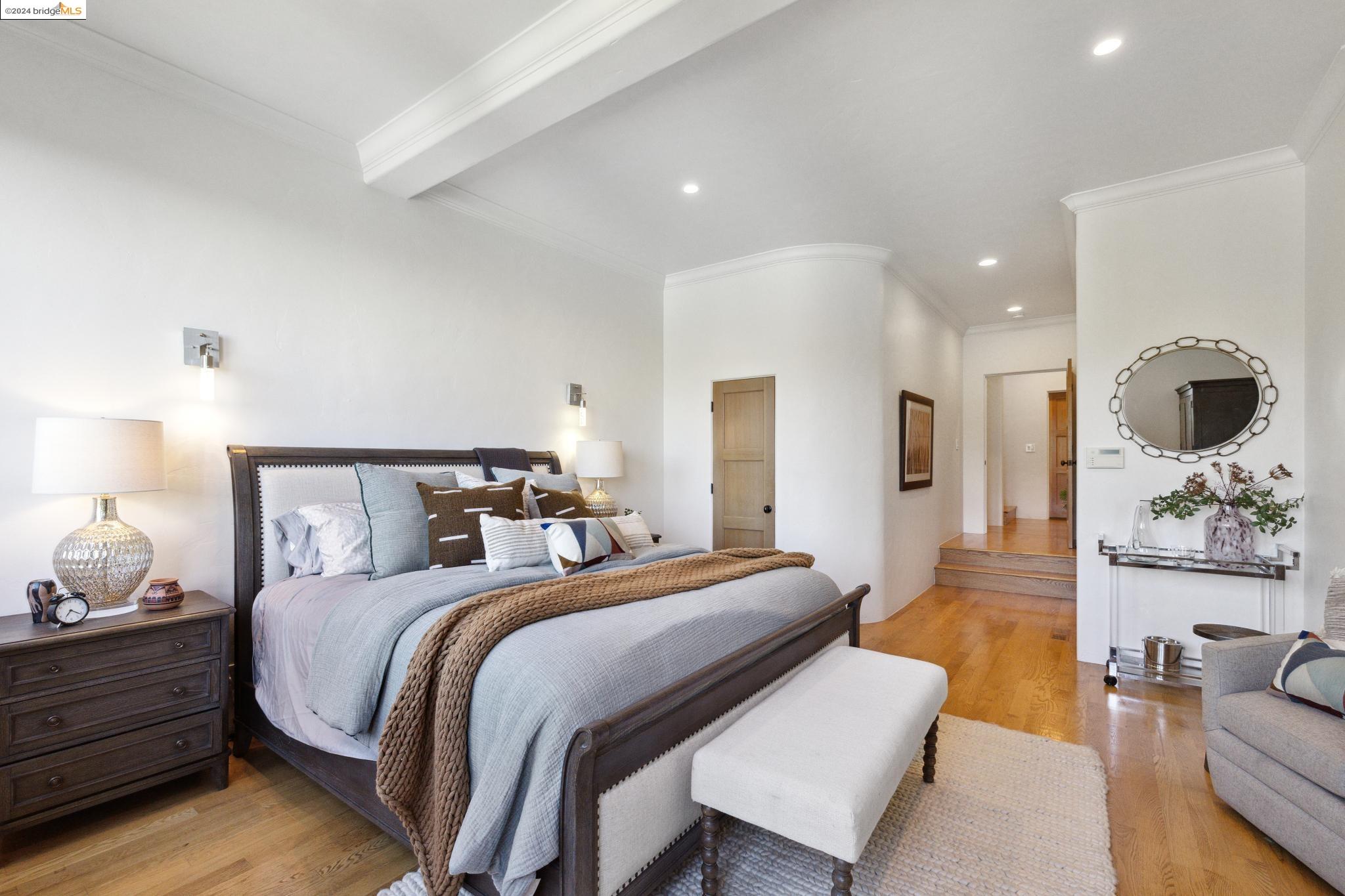 1033 Amito Dr