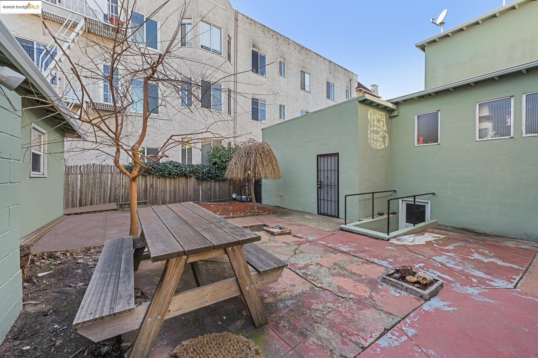 1001 Macarthur Blvd