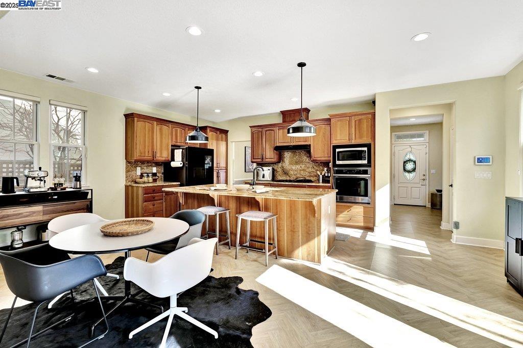 1166 Taraya Terrace