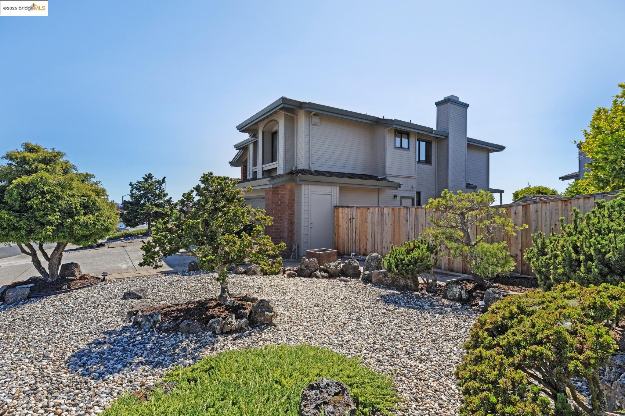6109 Ridgemont Dr