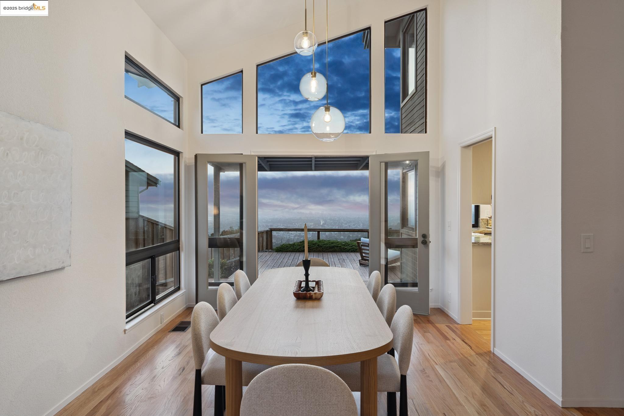 6109 Ridgemont Dr