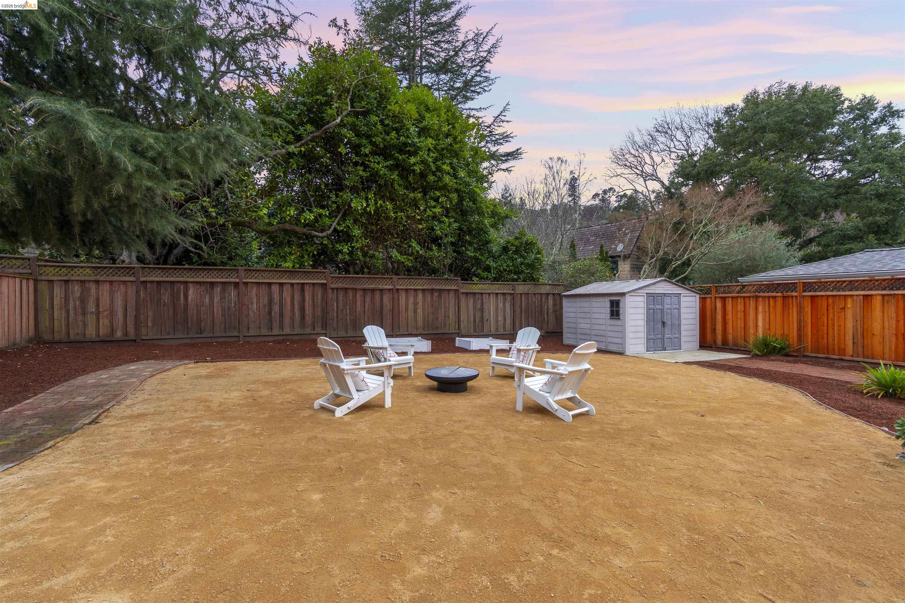1509 Mountain Blvd