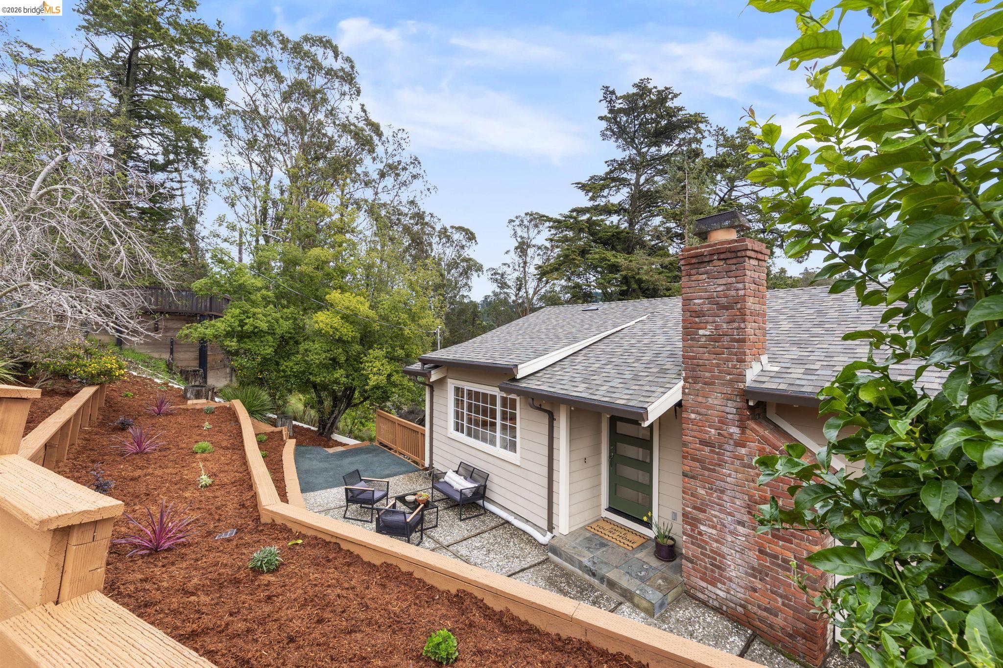 2 Cortez Ct