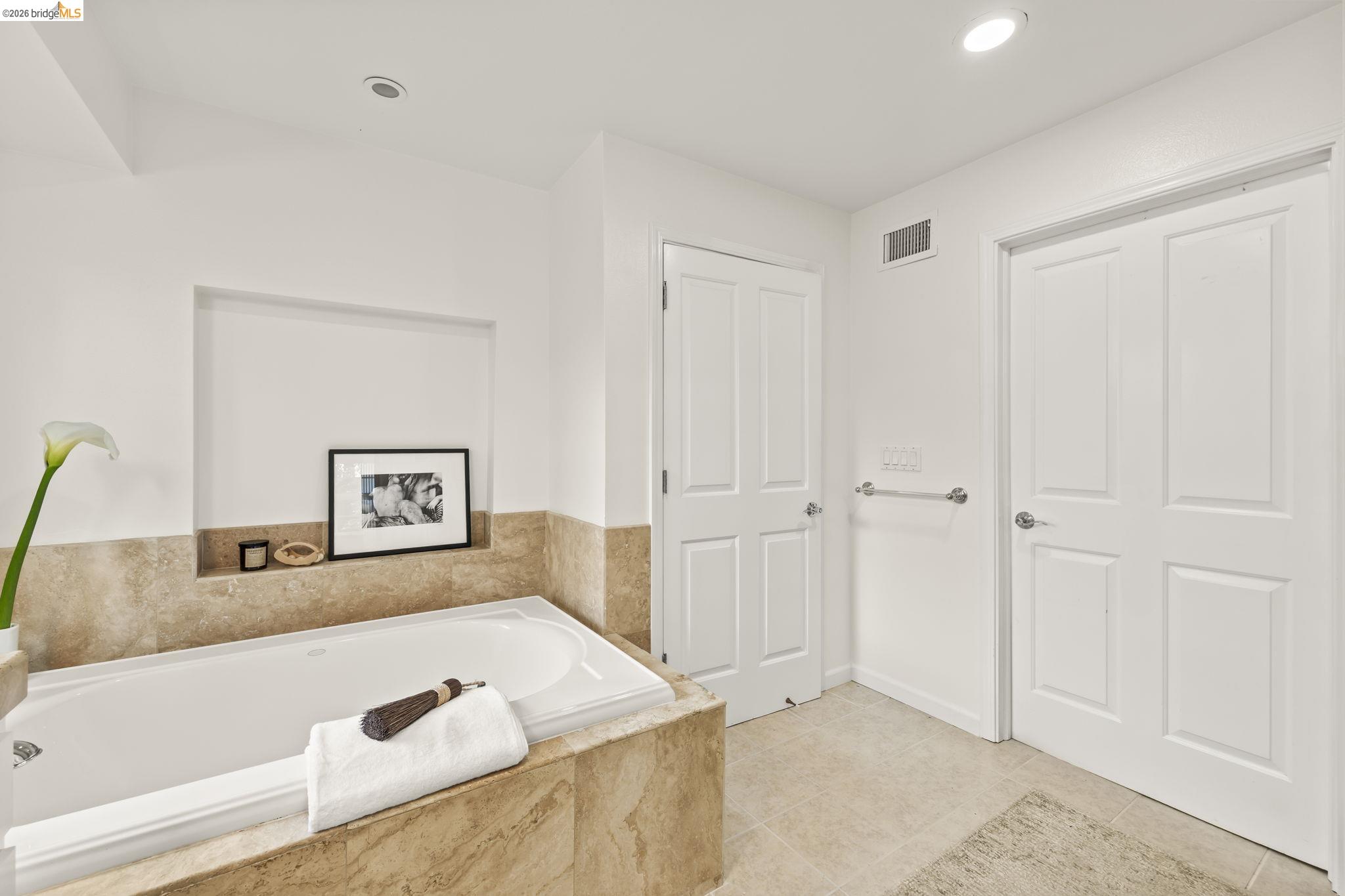 2 Cortez Ct