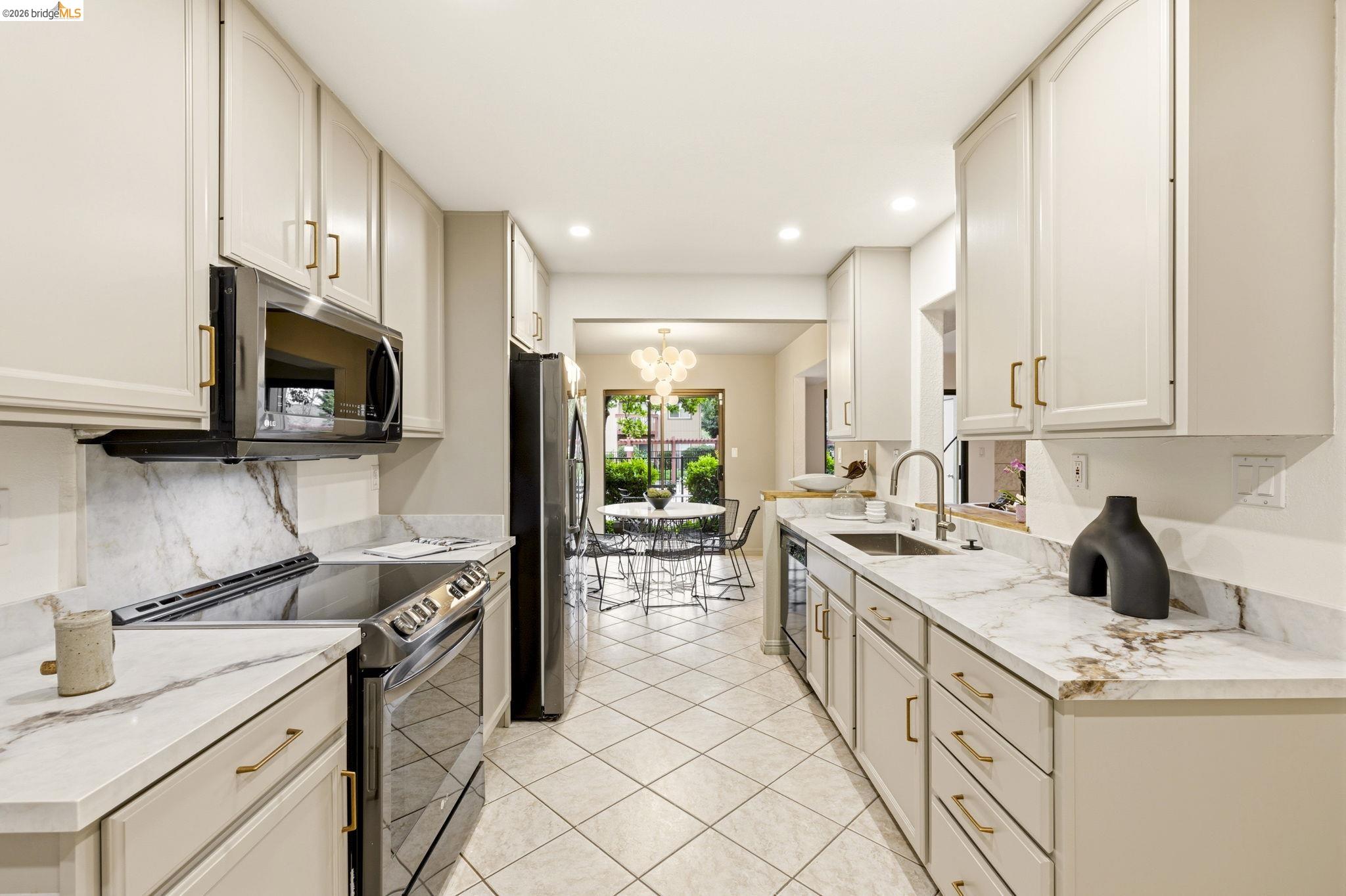 20111 W Ridge Ct # 13